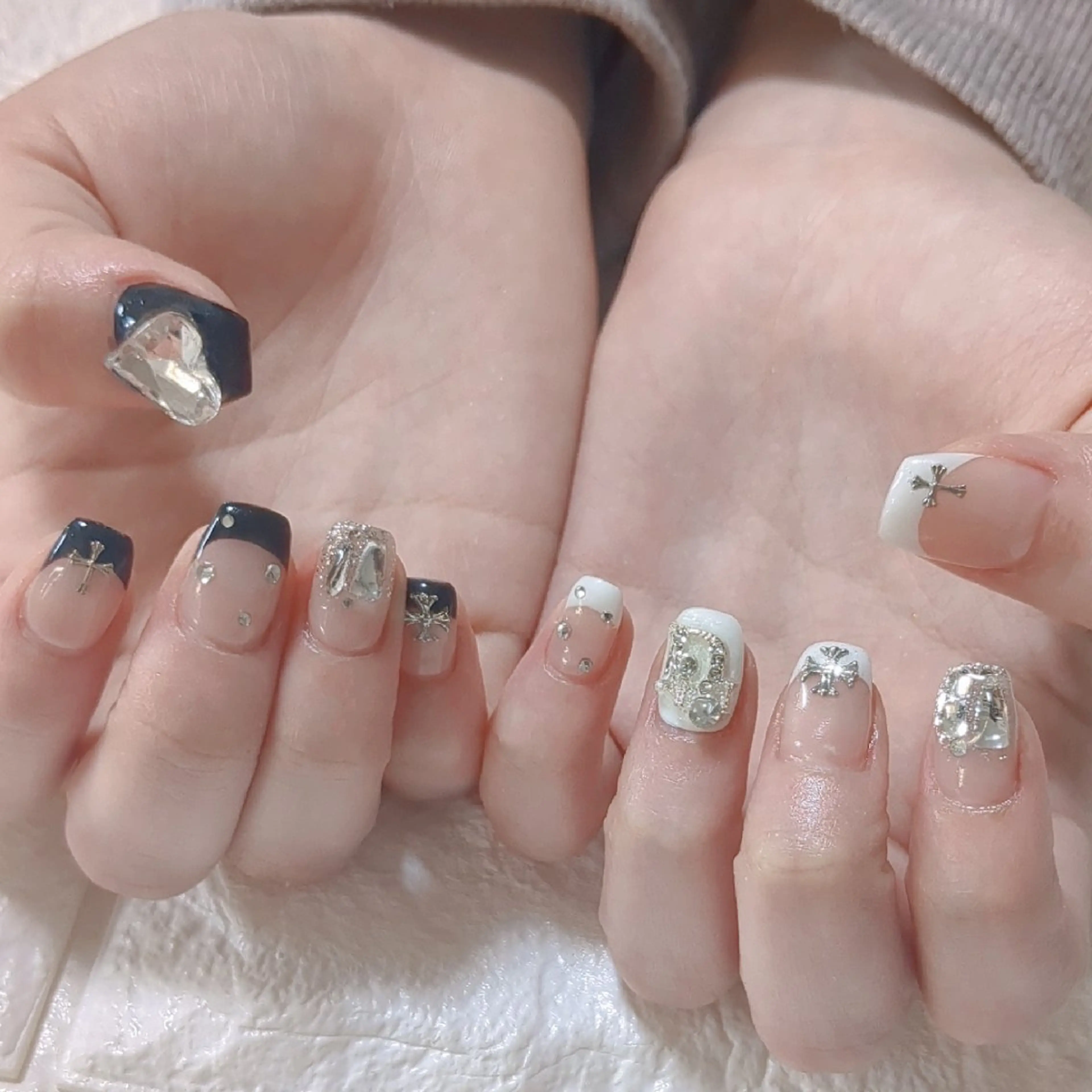 ネイル ハンドネイル E·U·B ネイル所属・横浜市中区曙町 E·U·Bネイルのネイルデザイン