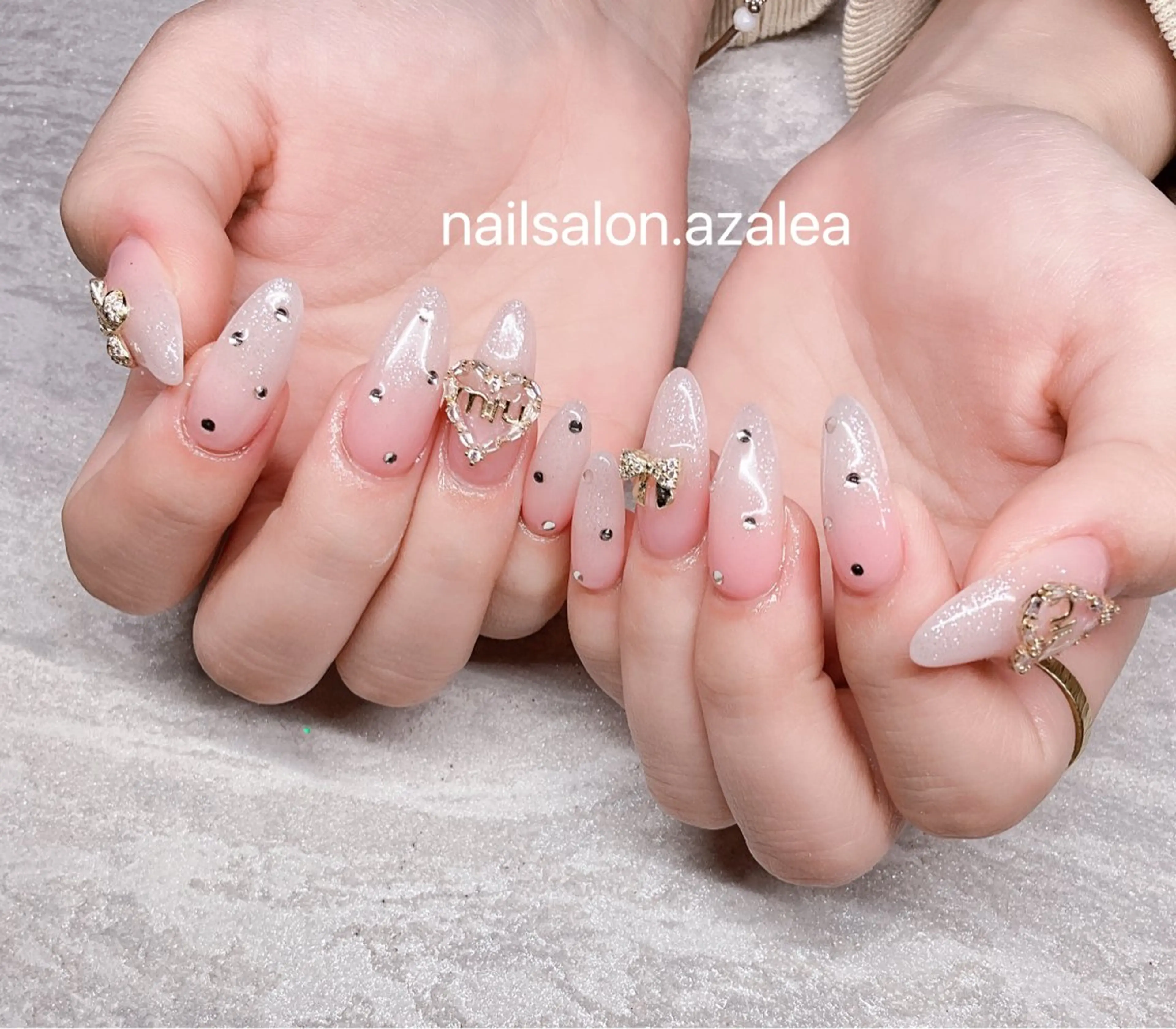 ネイル ハンドネイル R inのネイルデザイン