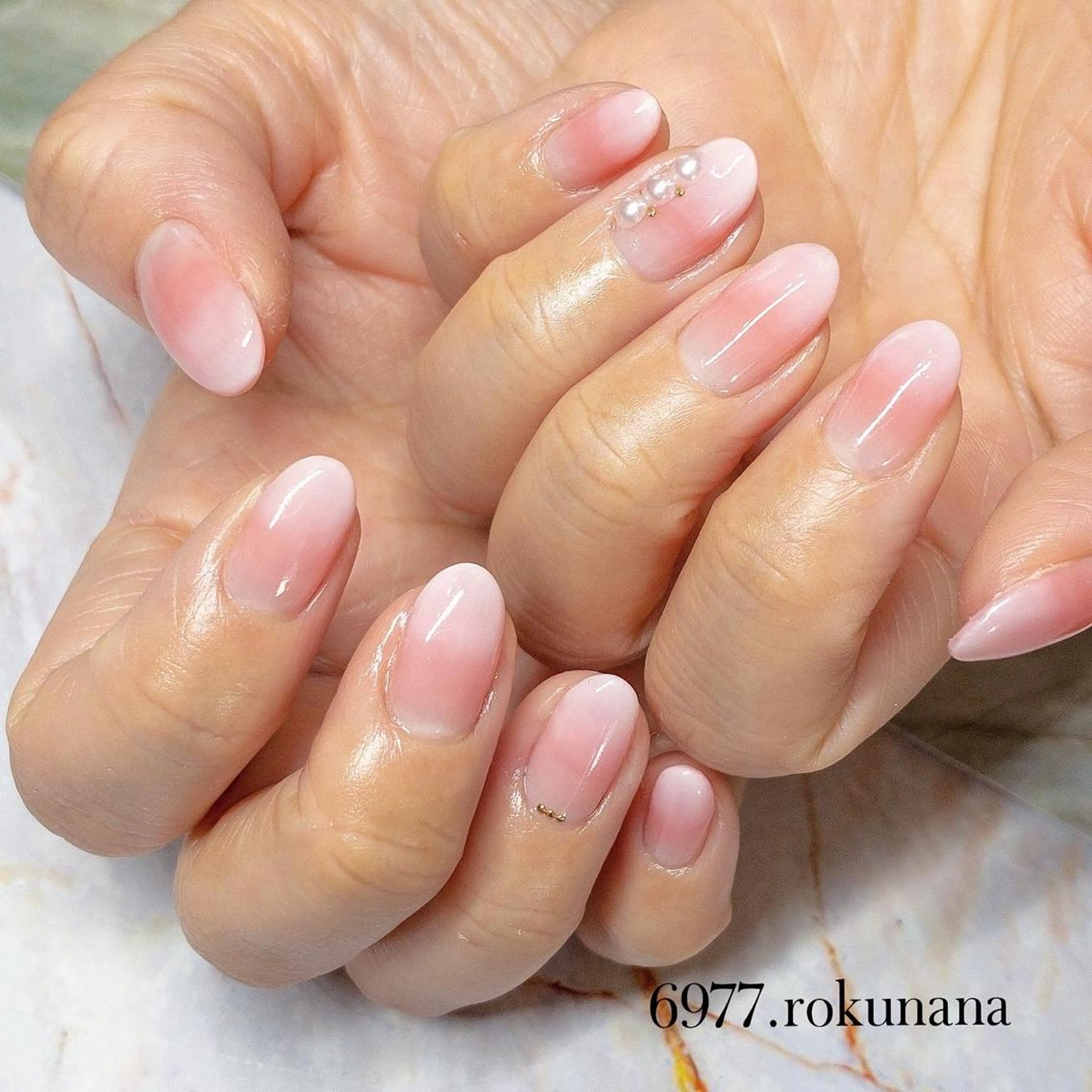 ネイル rokunana 佐野のネイルデザイン