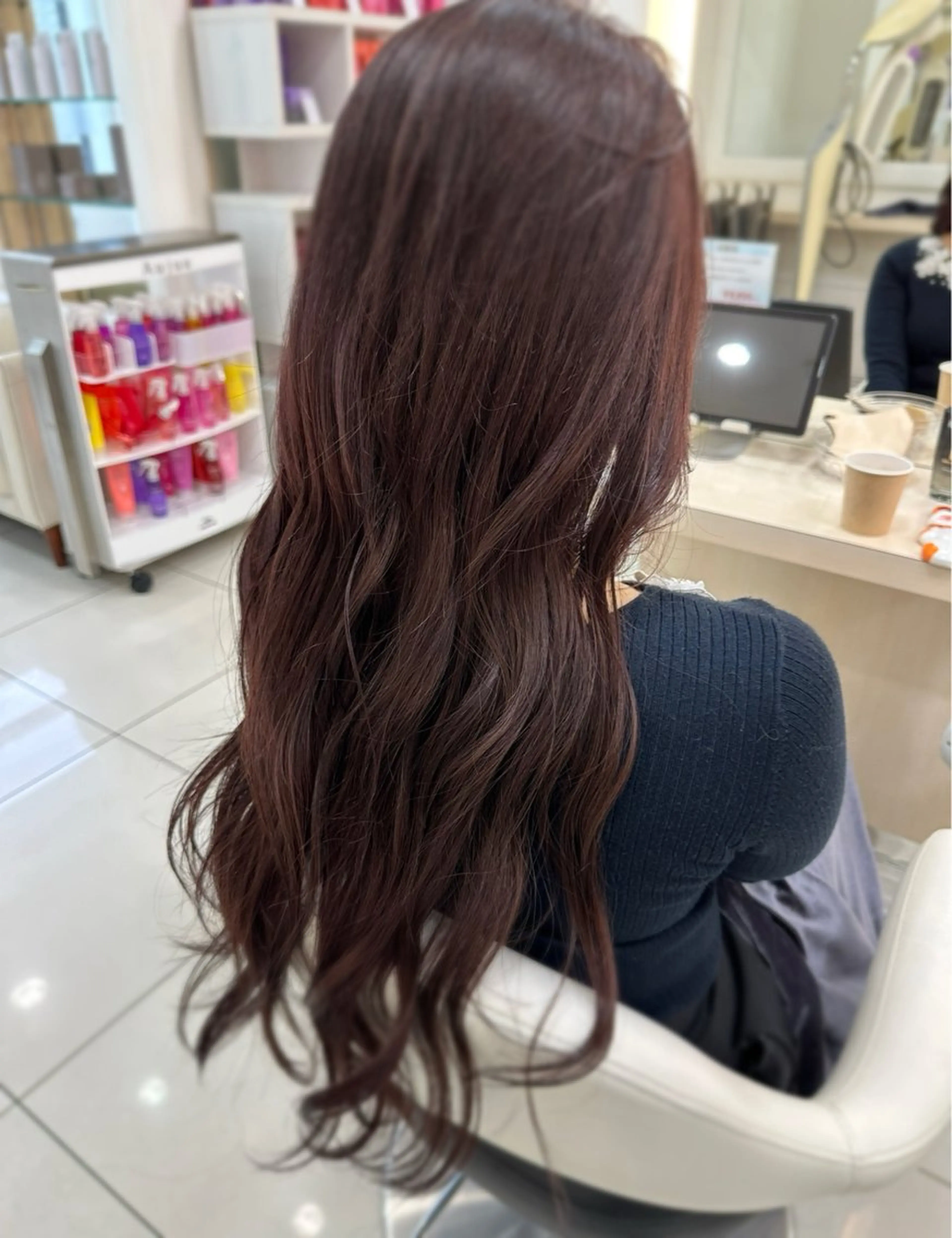 ロング カラー ボルドーカラー カット ヘアカラー 伊佐 愛のヘアスタイル