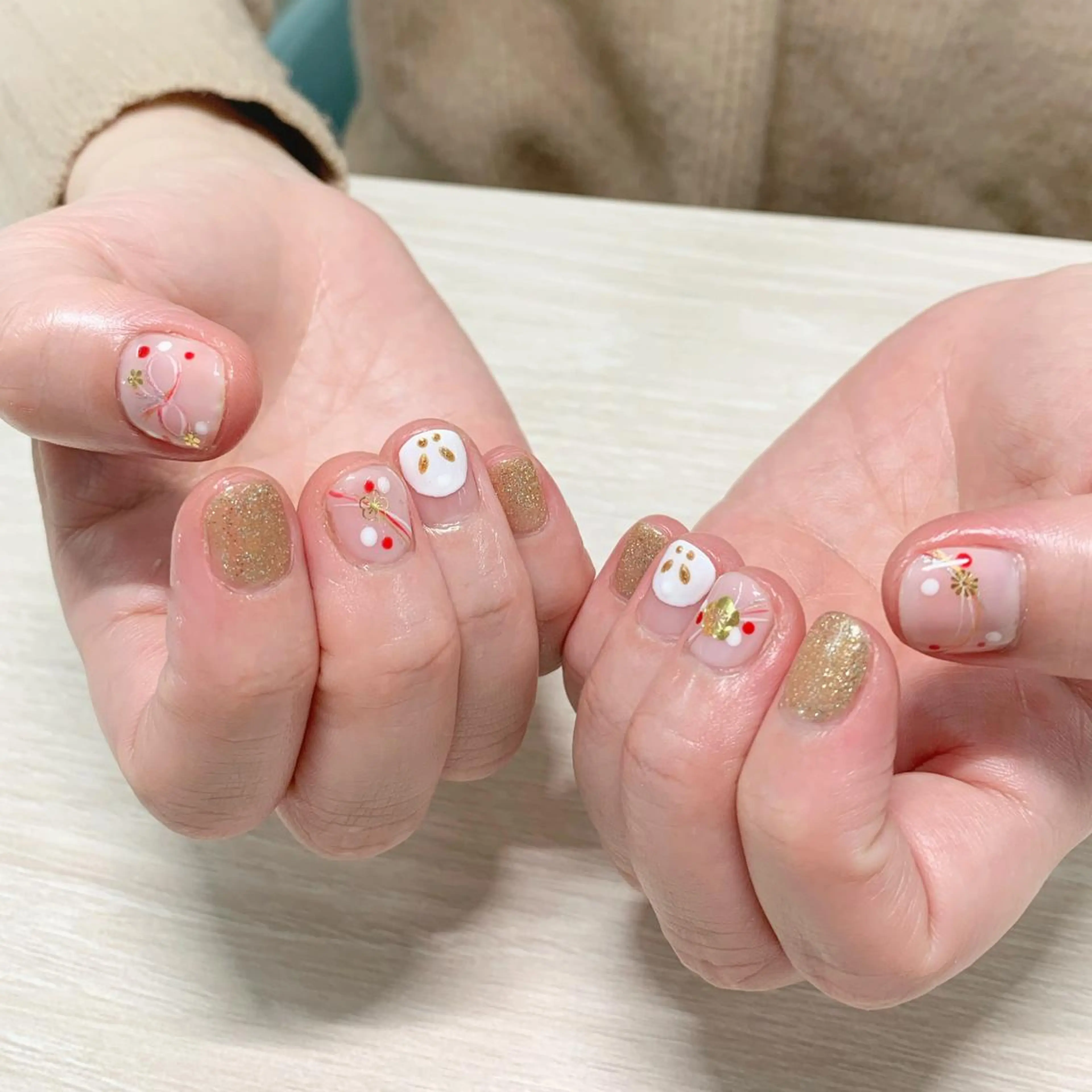 ネイル glossnail MIKIのネイルデザイン
