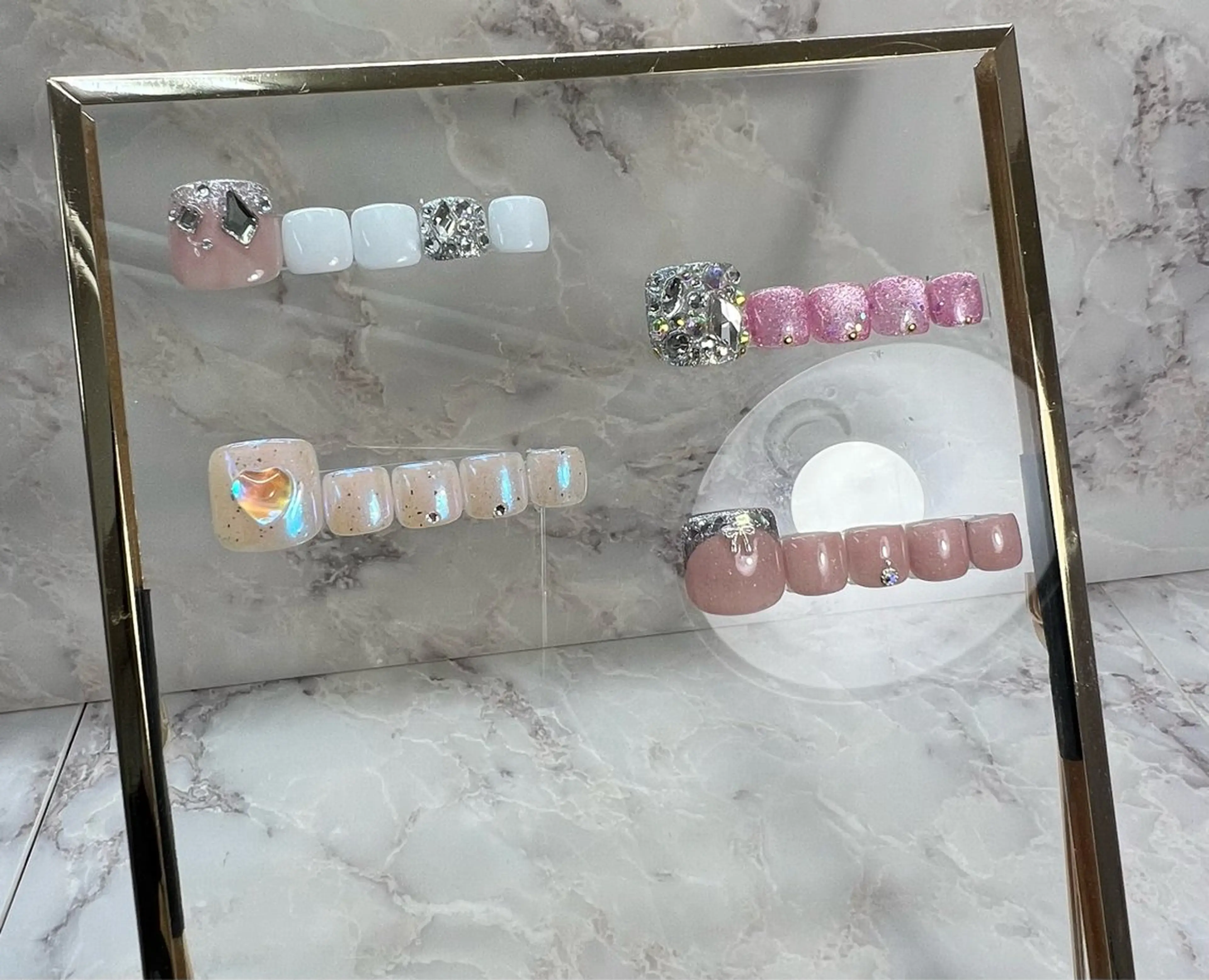 ネイル Lino+ ネイル&よもぎ蒸しのネイルデザイン