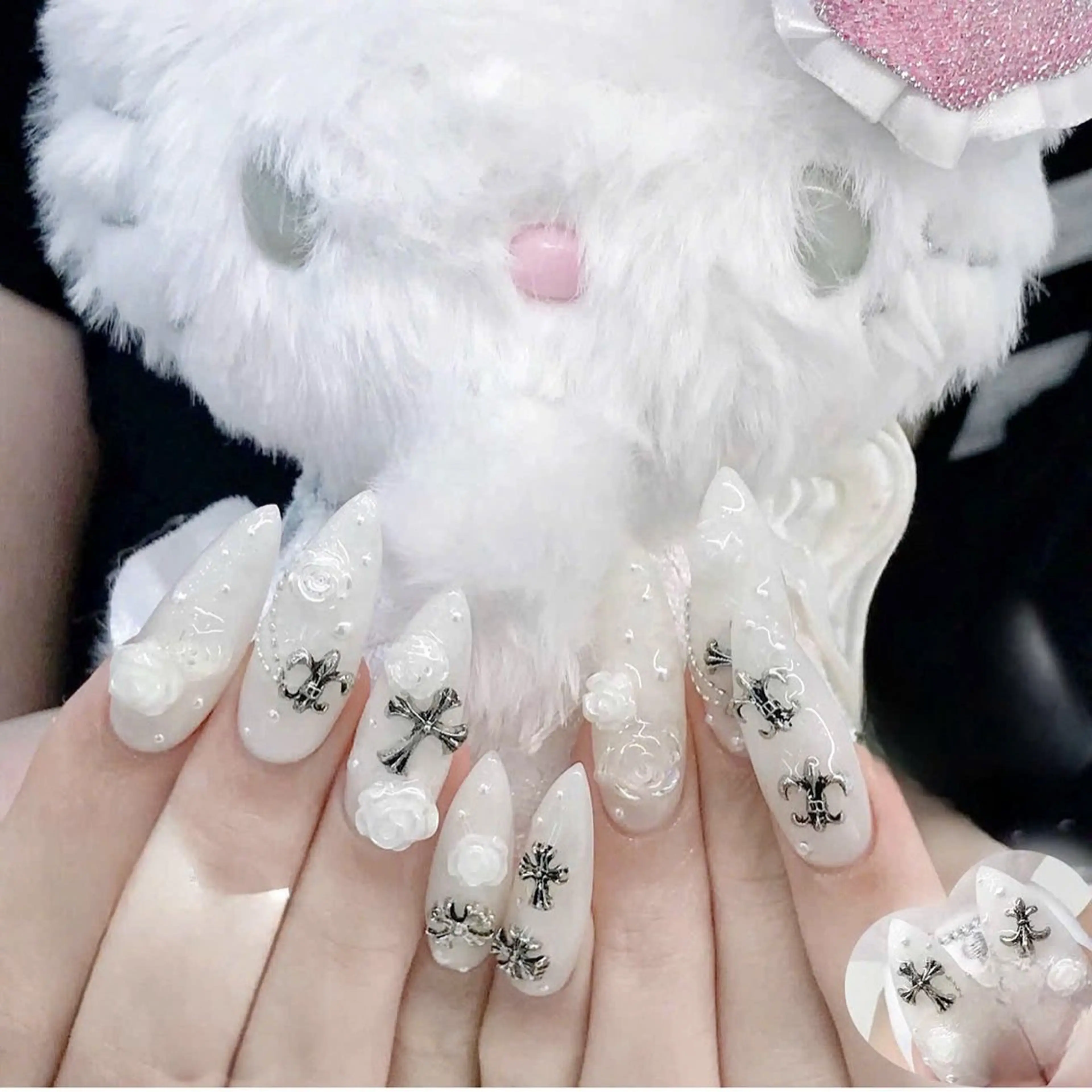 ネイル フレンチネイル キラキラネイル マグネットネイル ミラーネイル ニュアンスネイル ハンドネイル Tira Nailのネイルデザイン