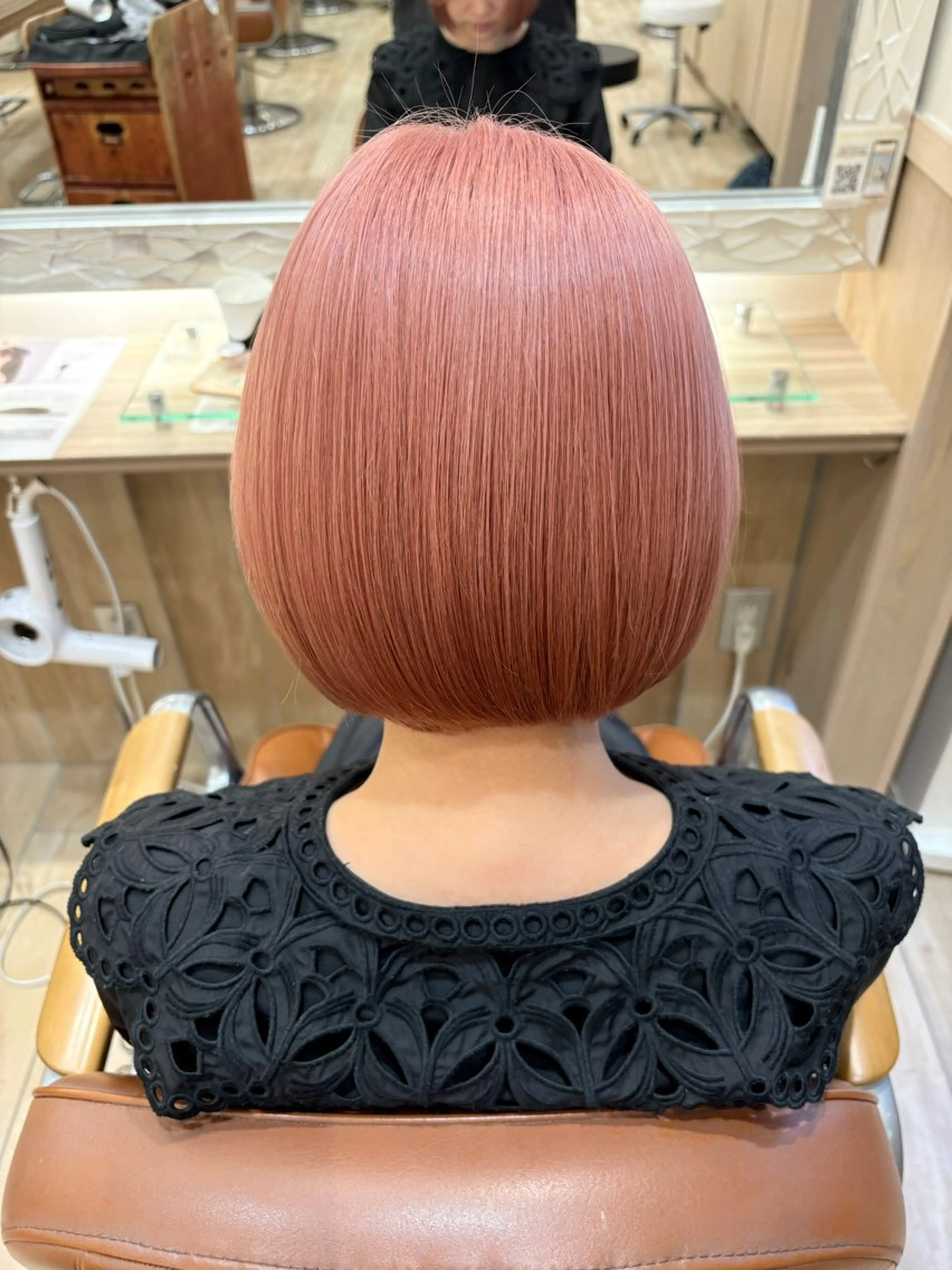 ショート カラー ブリーチ ケアブリーチ ヘアカラー トリートメント 新宿メンズパーマ ヨモギダのヘアスタイル