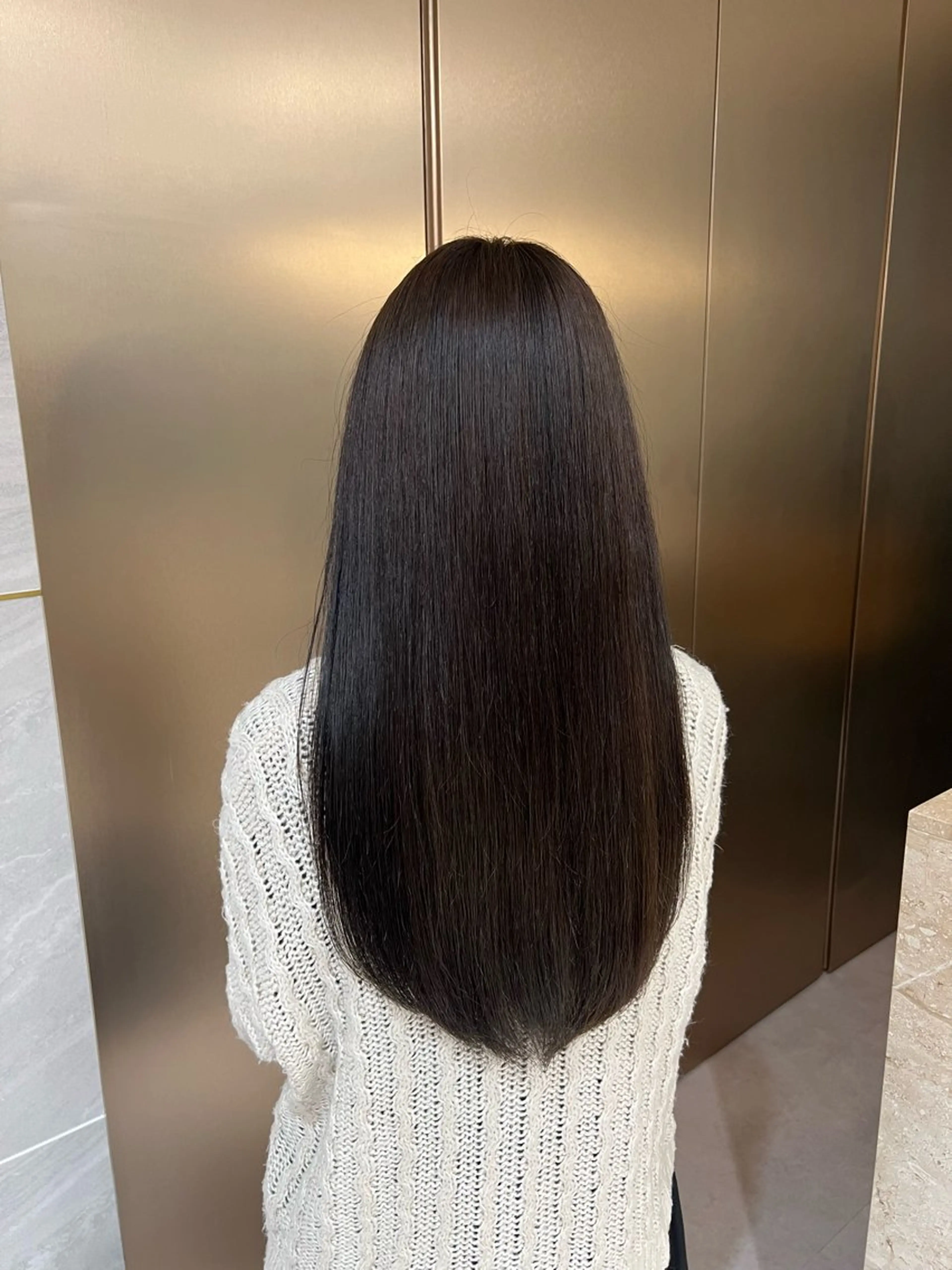 ロング カラー 縮毛矯正 カット無料｜レイヤー カット｜韓国モテへアのヘアスタイル