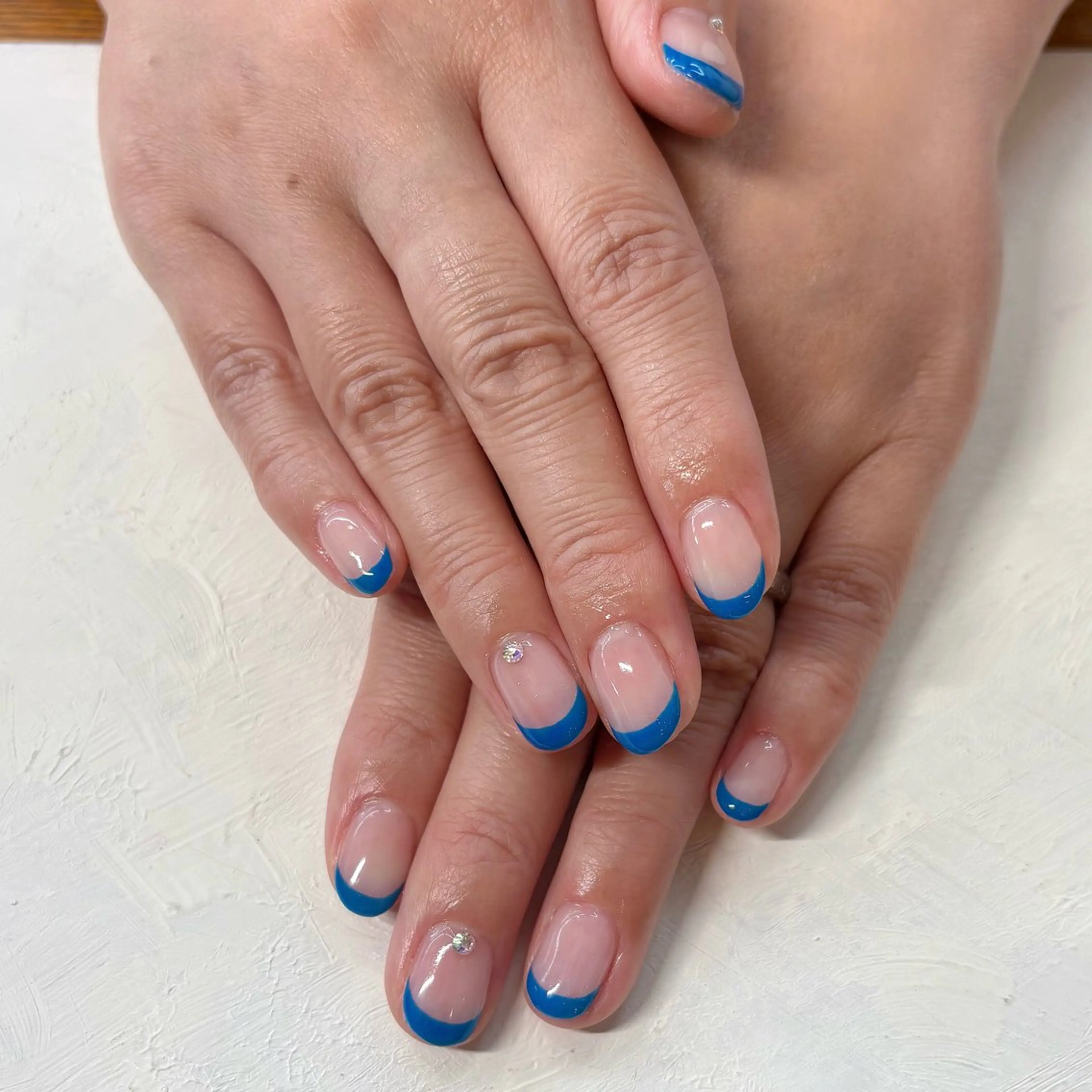 ネイル フレンチネイル ストーンネイル 羽兼 楓夏のマツエク・マツパデザイン