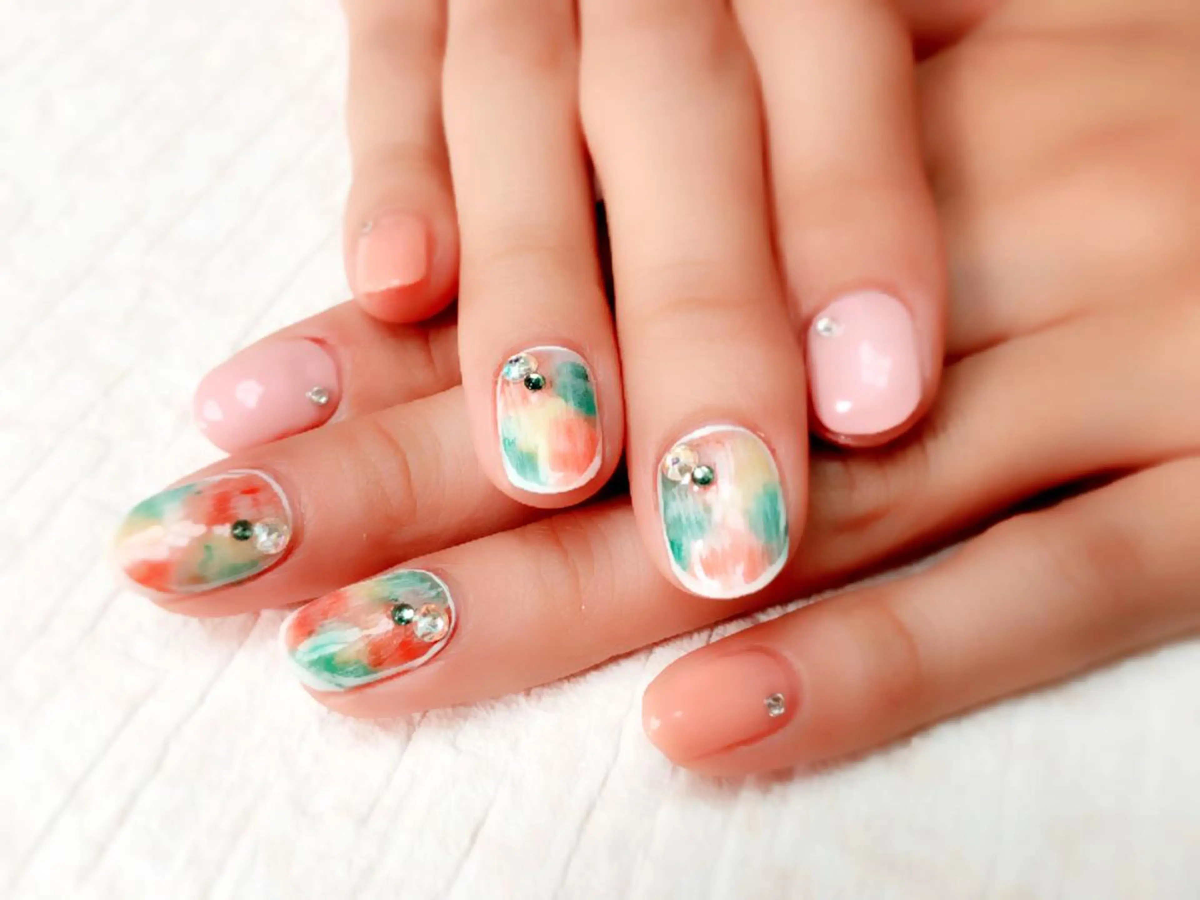 ネイル Aim* 深爪・自爪育成専門店のネイルデザイン