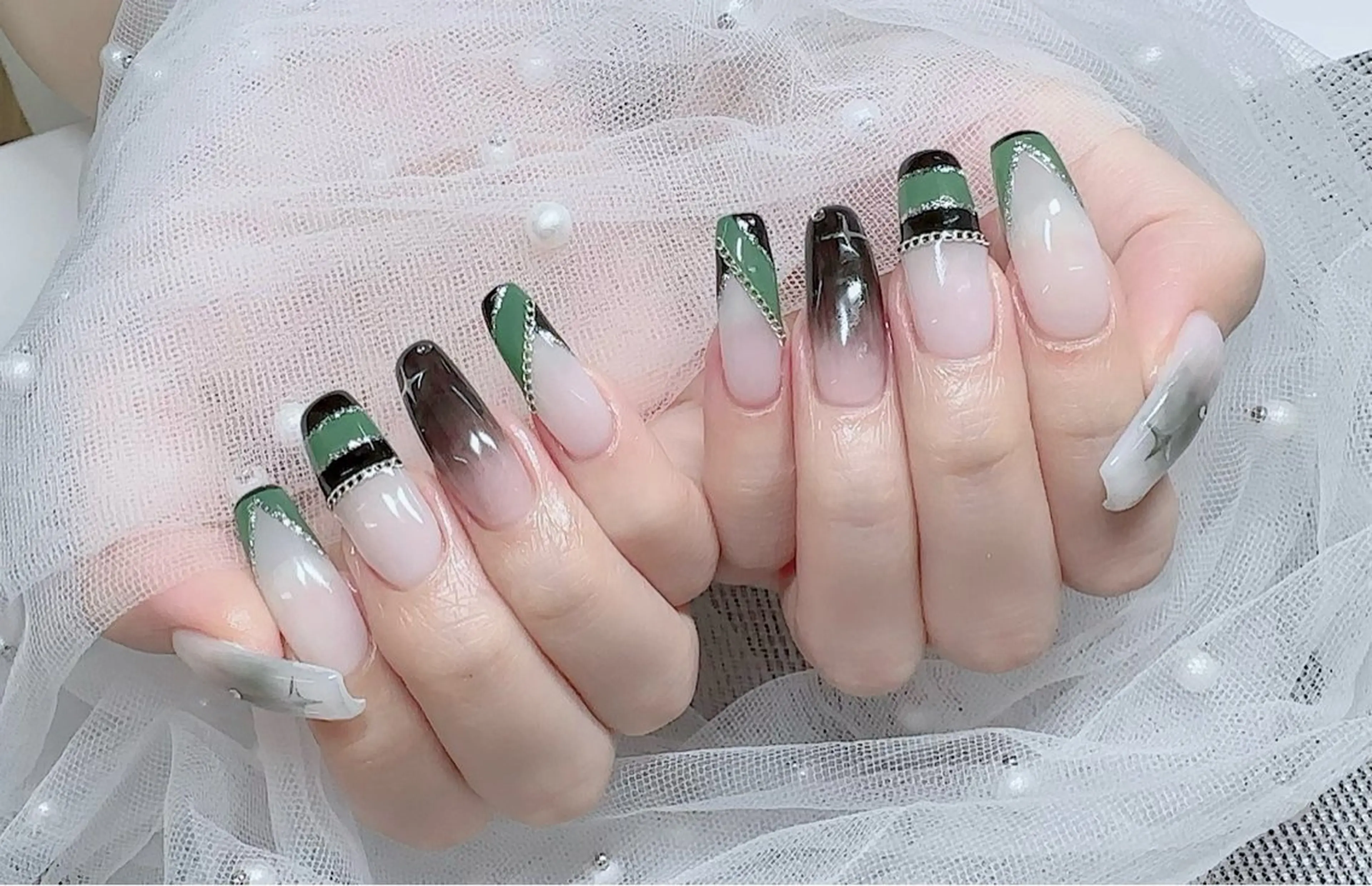 ネイル ハンドネイル R salonのネイルデザイン