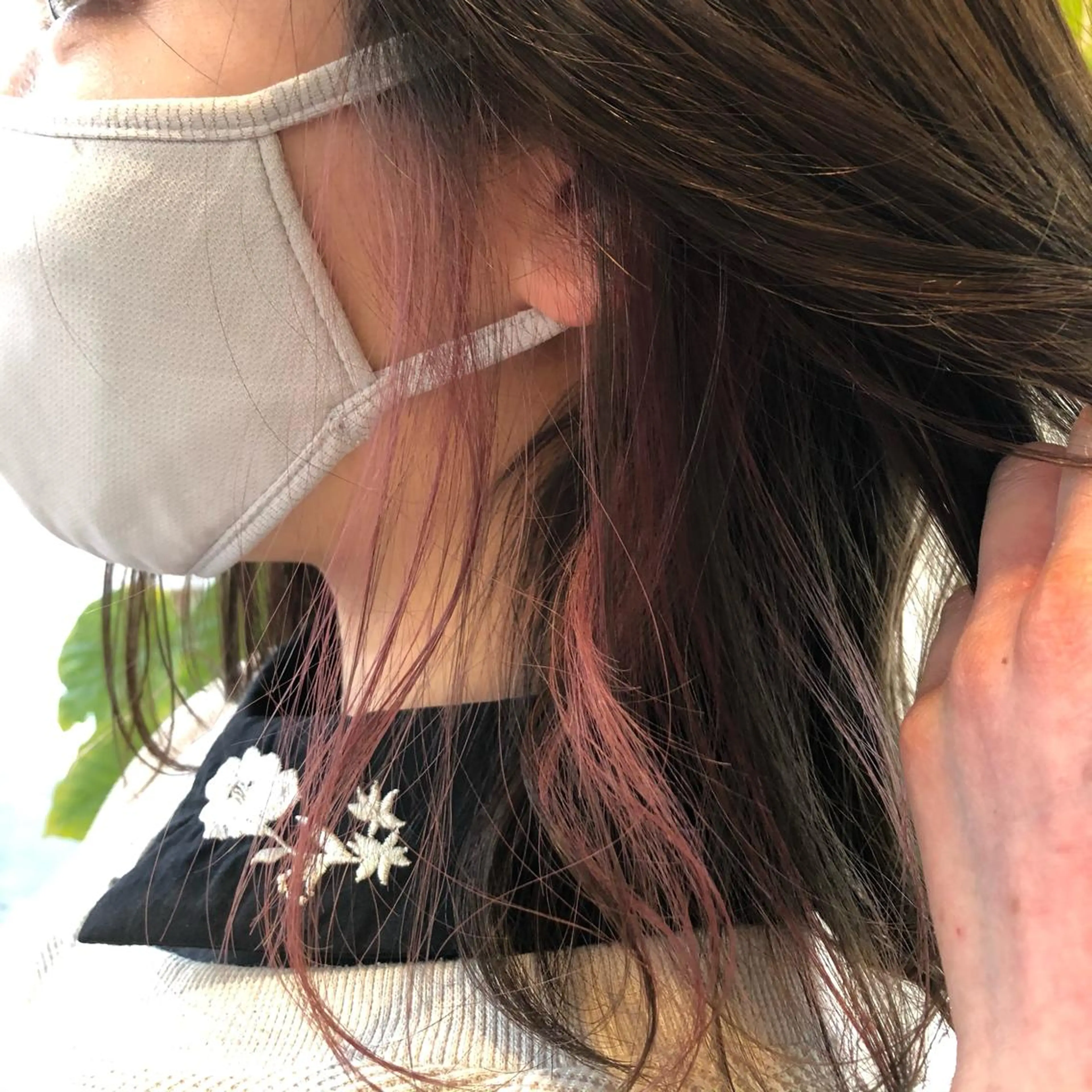 ミディアム カラー イヤリングカラー hair slon 2co所属・堀谷 彩花のヘアスタイル