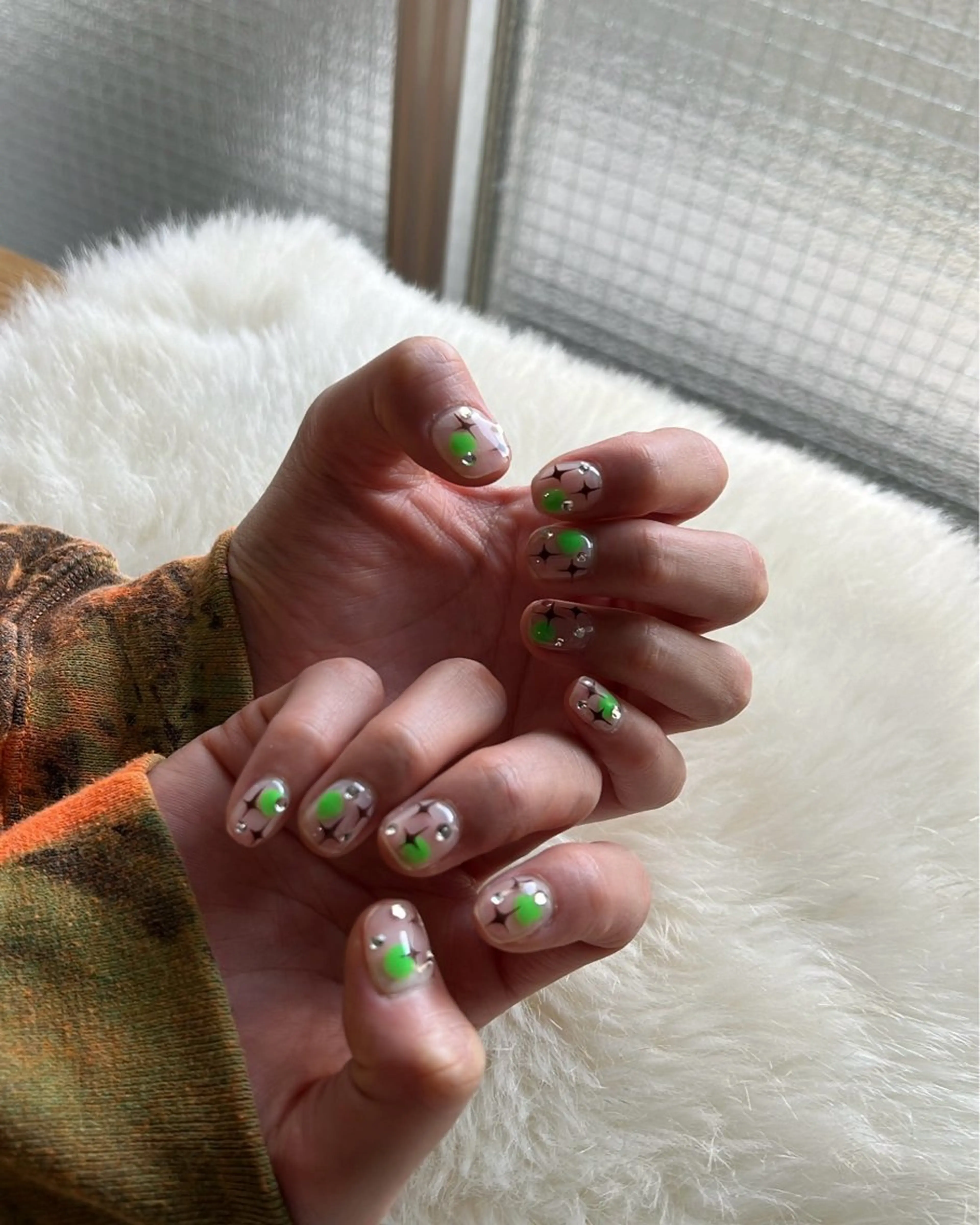 ネイル ハンドネイル フットネイル ハンドケア Nes.Nail所属・Miyagi Asamiのネイルデザイン