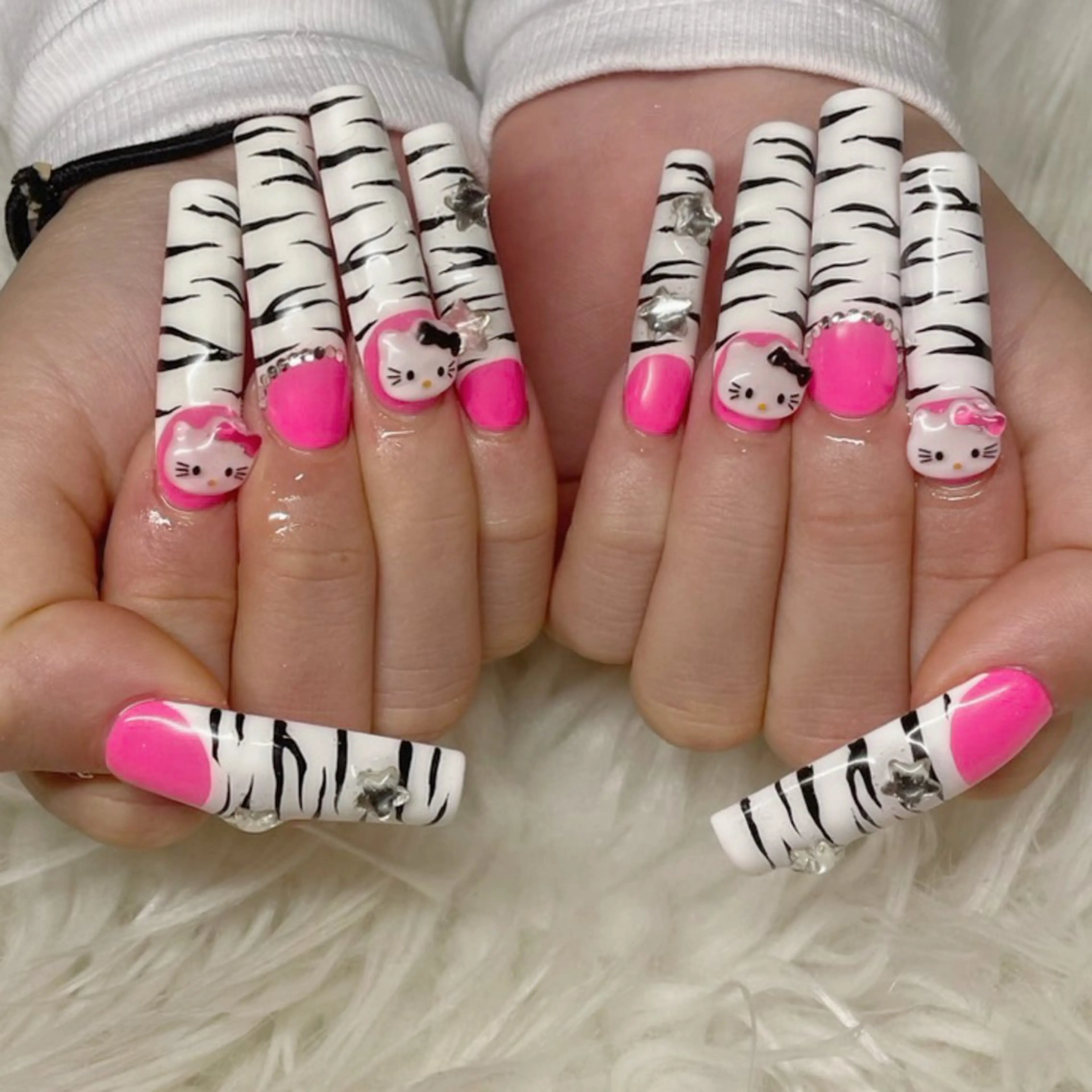 ネイル ハンドネイル Arva Manaのネイルデザイン