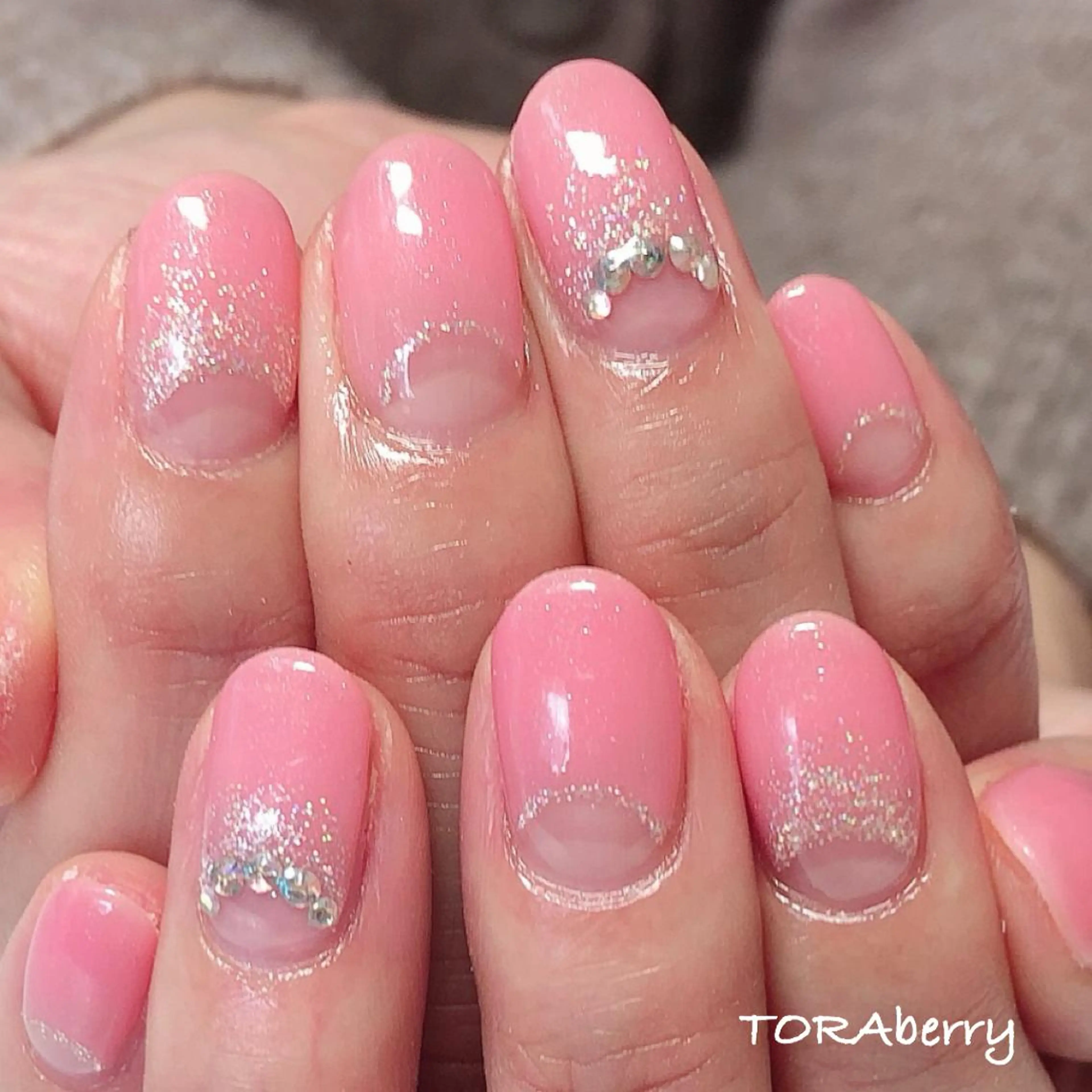 ネイル フレンチネイル 逆フレンチ ハンドネイル ネイリスト なつみのネイルデザイン