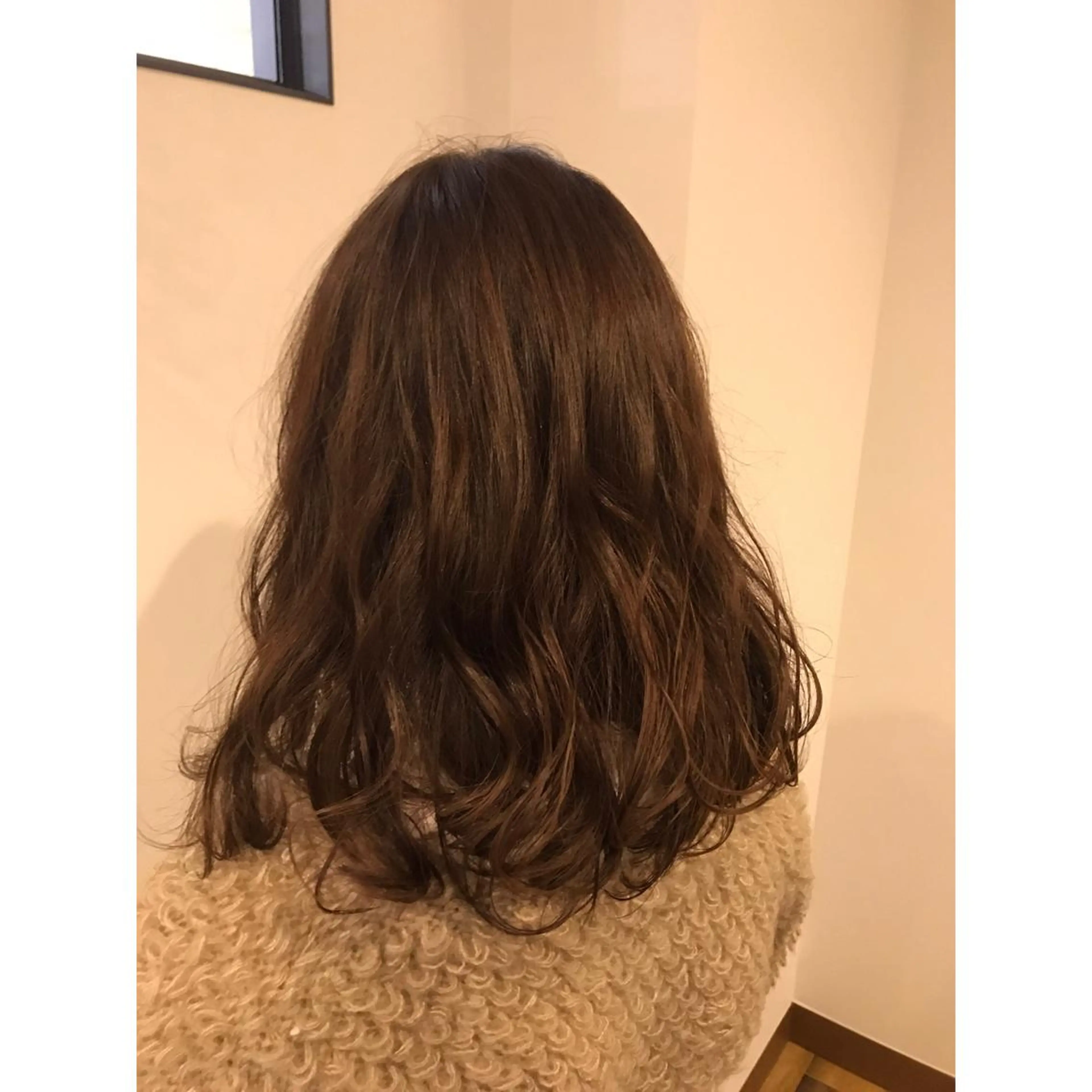 ミディアム カラー 暖色カラー🍊 ボブ🌿顔周りcutのヘアスタイル