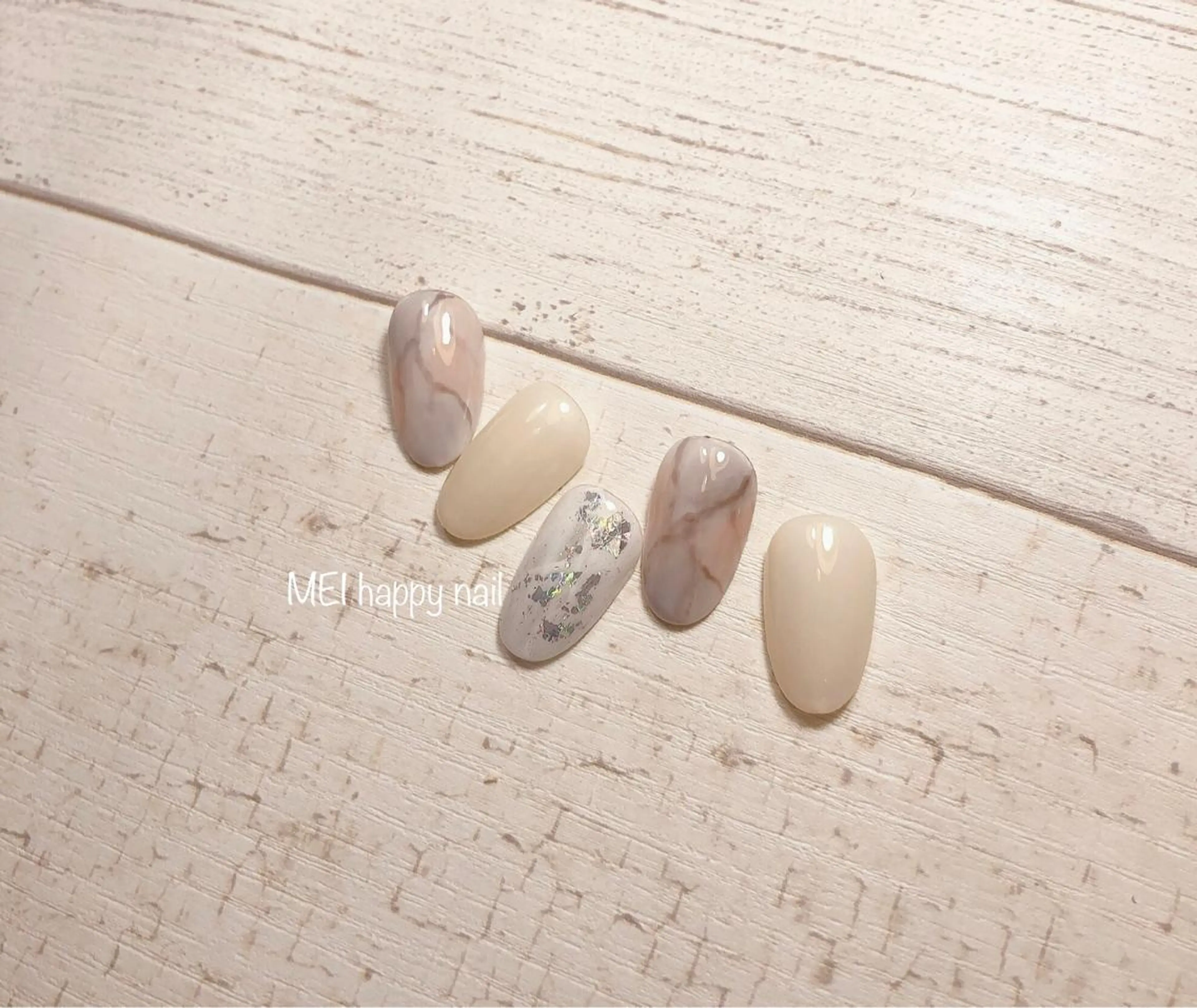 ネイル 北浦和 自爪育成ケアのネイルデザイン