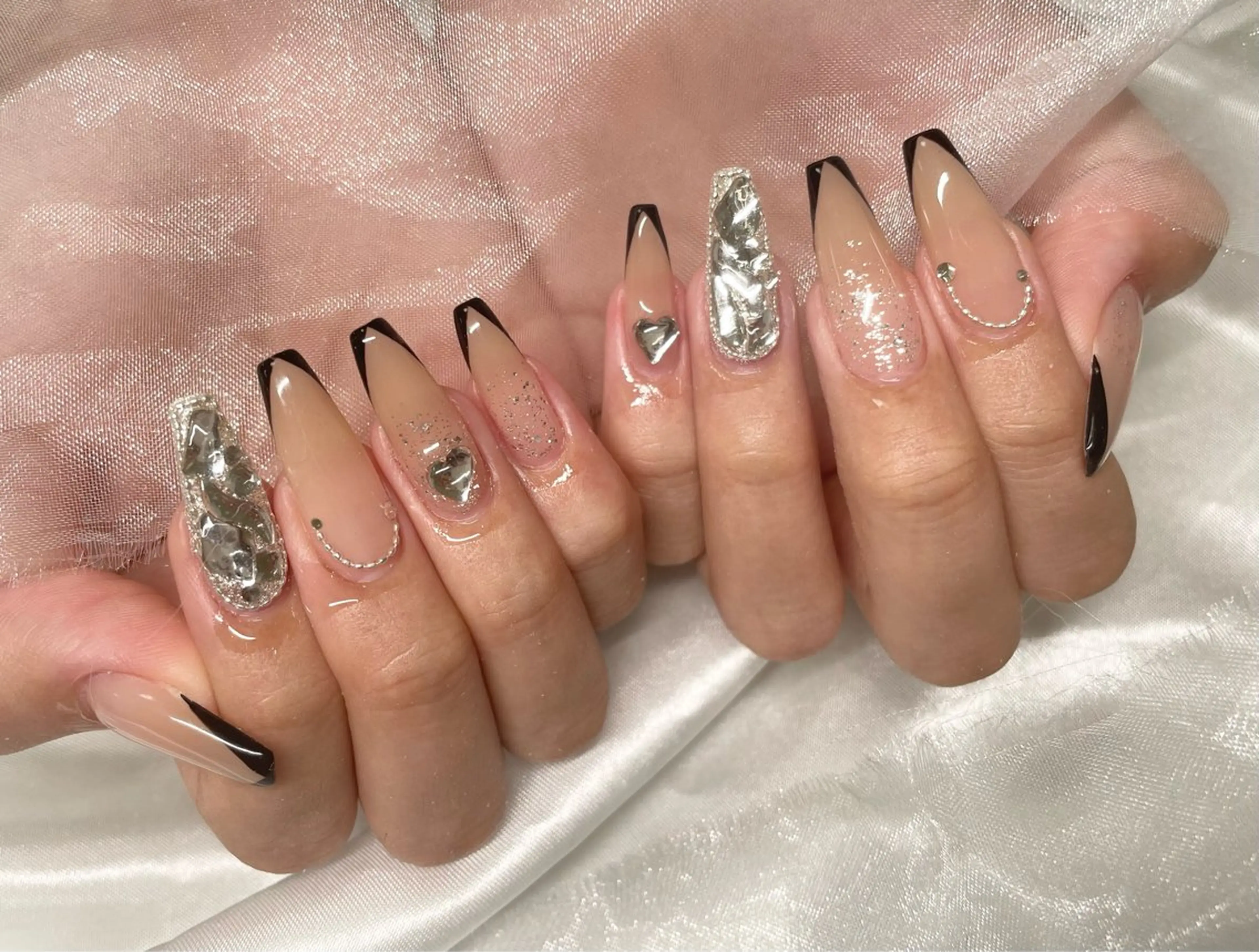 ネイル ハンドネイル Roi〈ロワ〉 Minakoのネイルデザイン