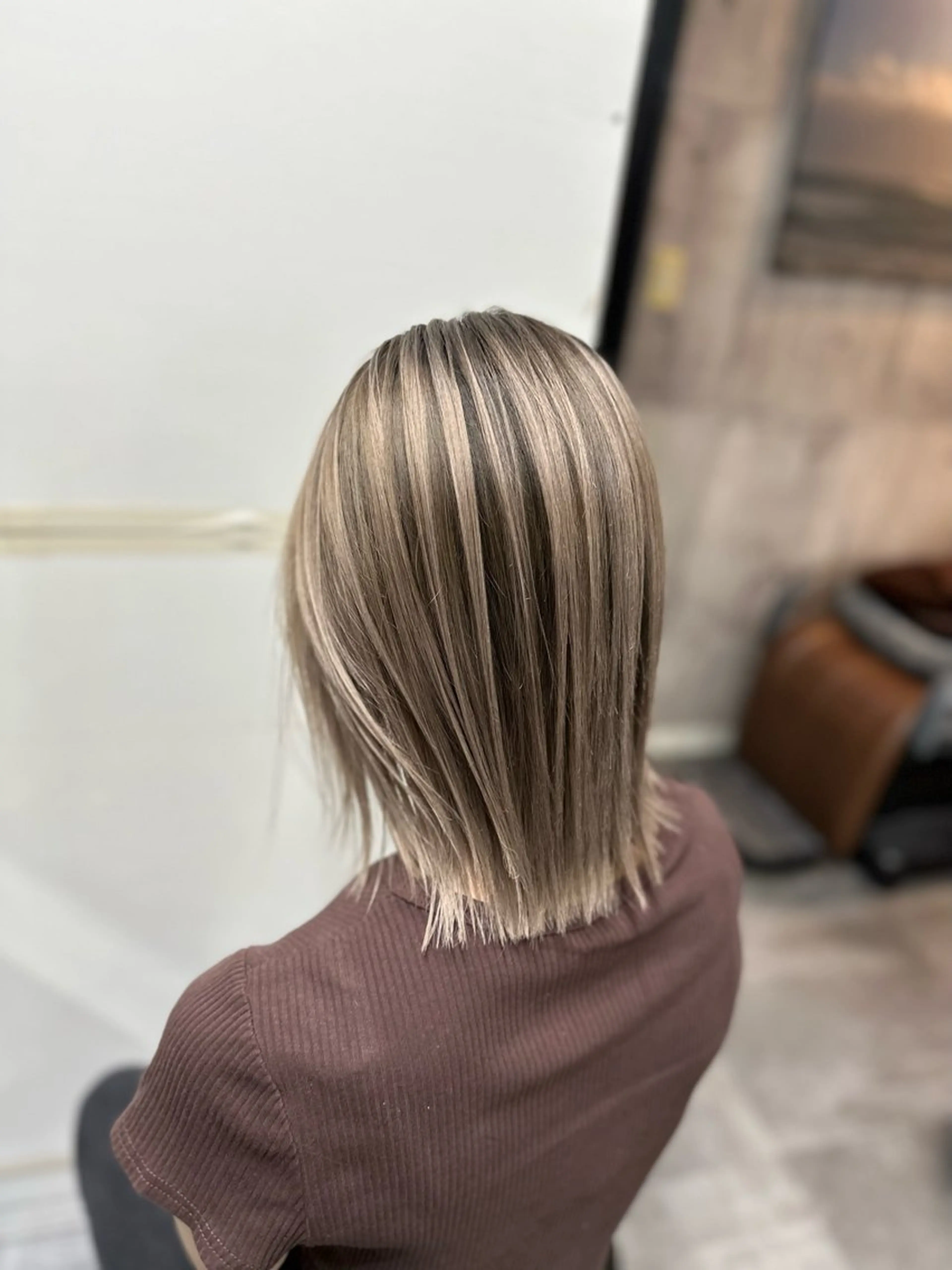 ミディアム カラー カット ヘアカラー トリートメント ヘアセット 難波ブリーチカラー 伊藤洋輝のヘアスタイル