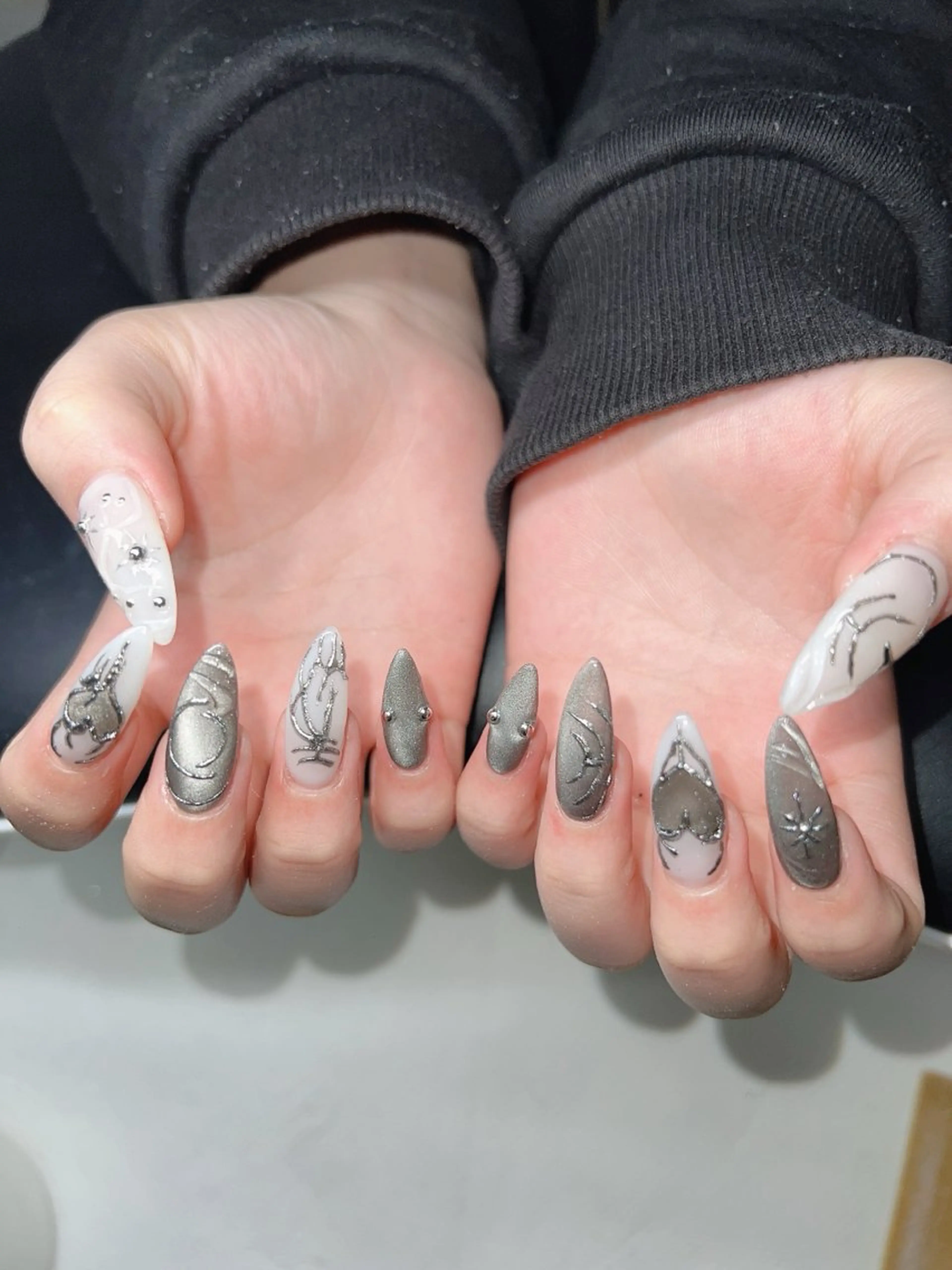 ネイル オーロラネイル チークネイル 長さ出し フットネイル フレンチネイル ハンドネイル Lee Nailsのネイルデザイン