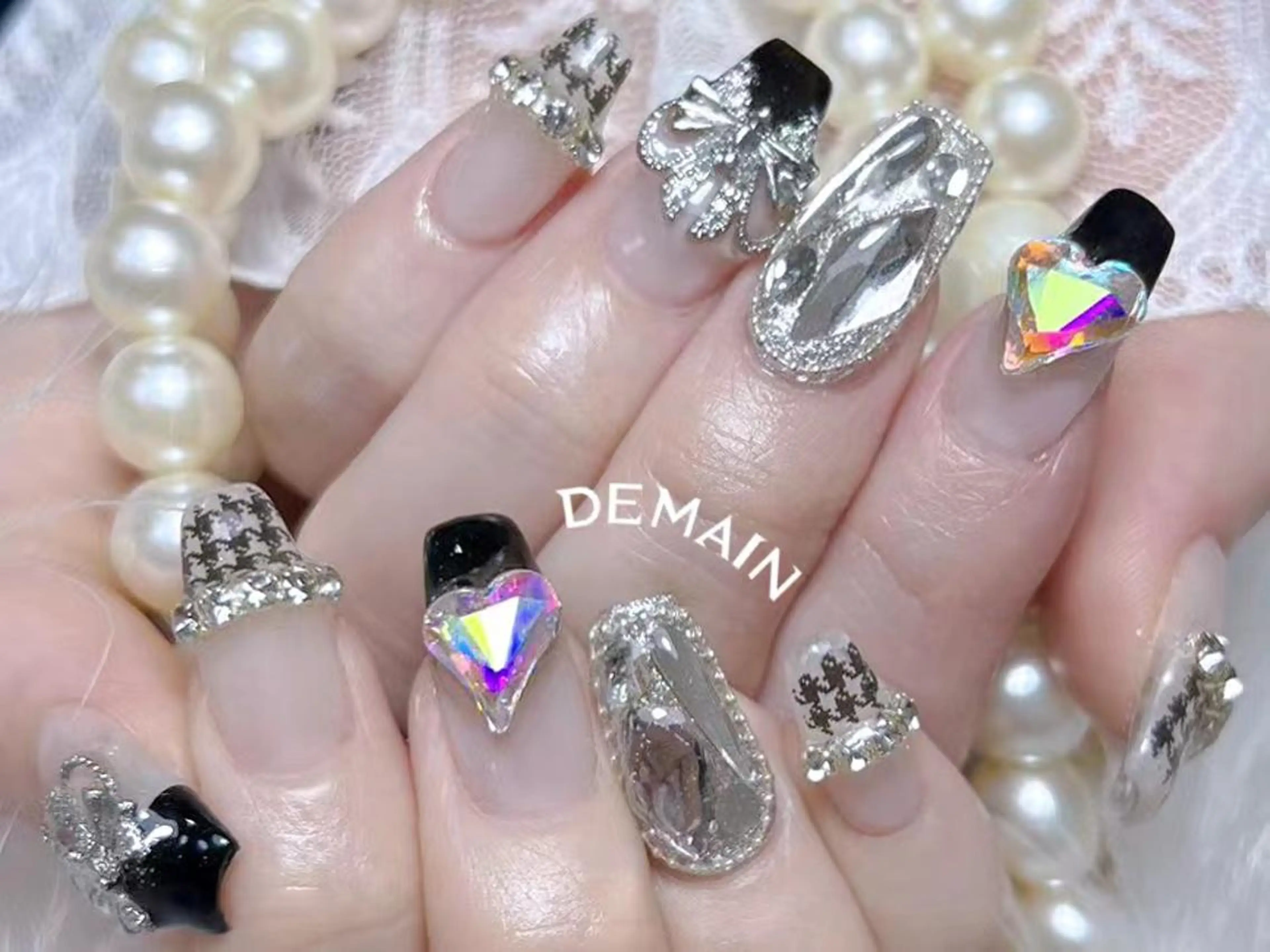 ネイル DEMAIN- 🌹のネイルデザイン