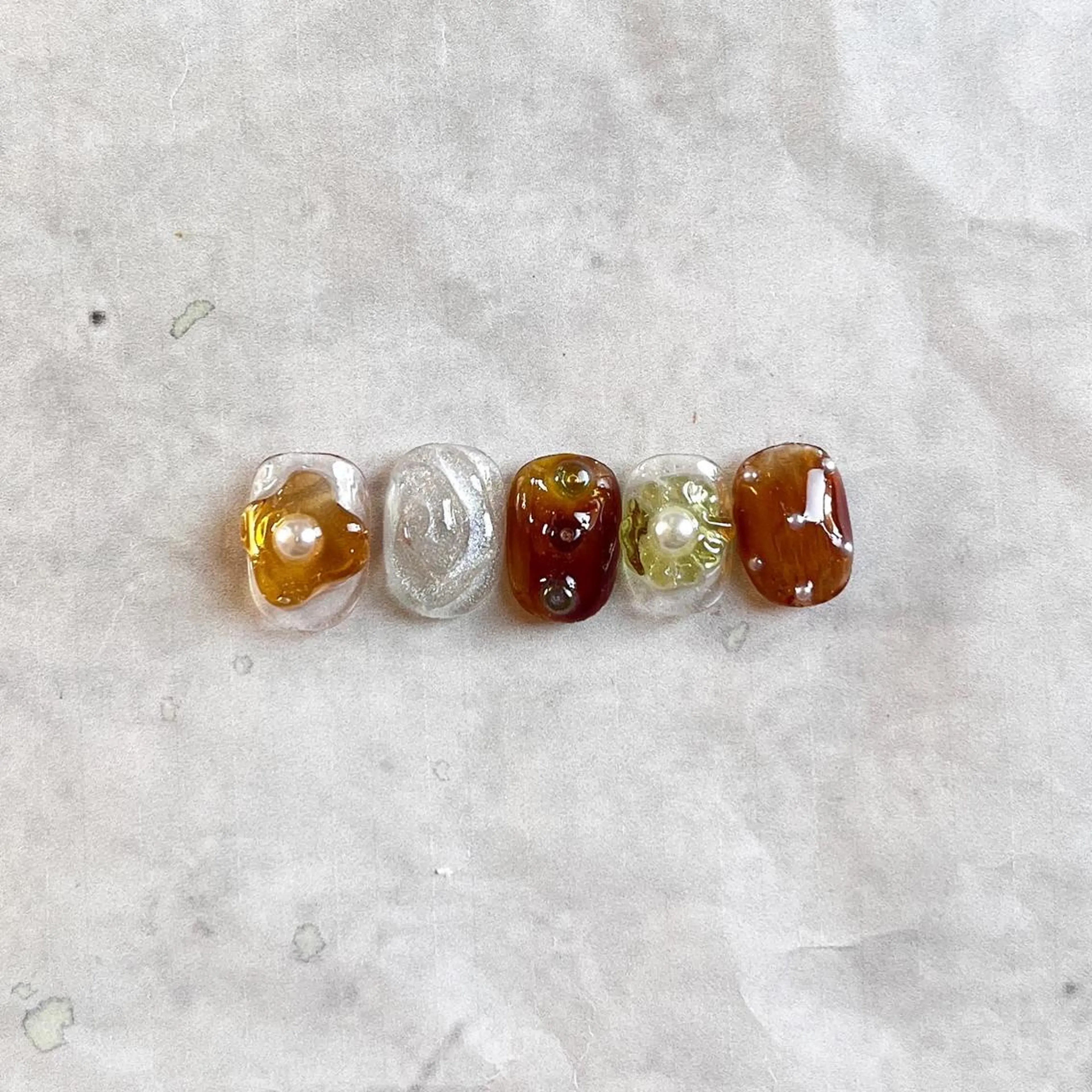 ネイル ブラウン ぷっくりネイル フリーランス¨̮⃝ ネイリストOKADAのネイルデザイン