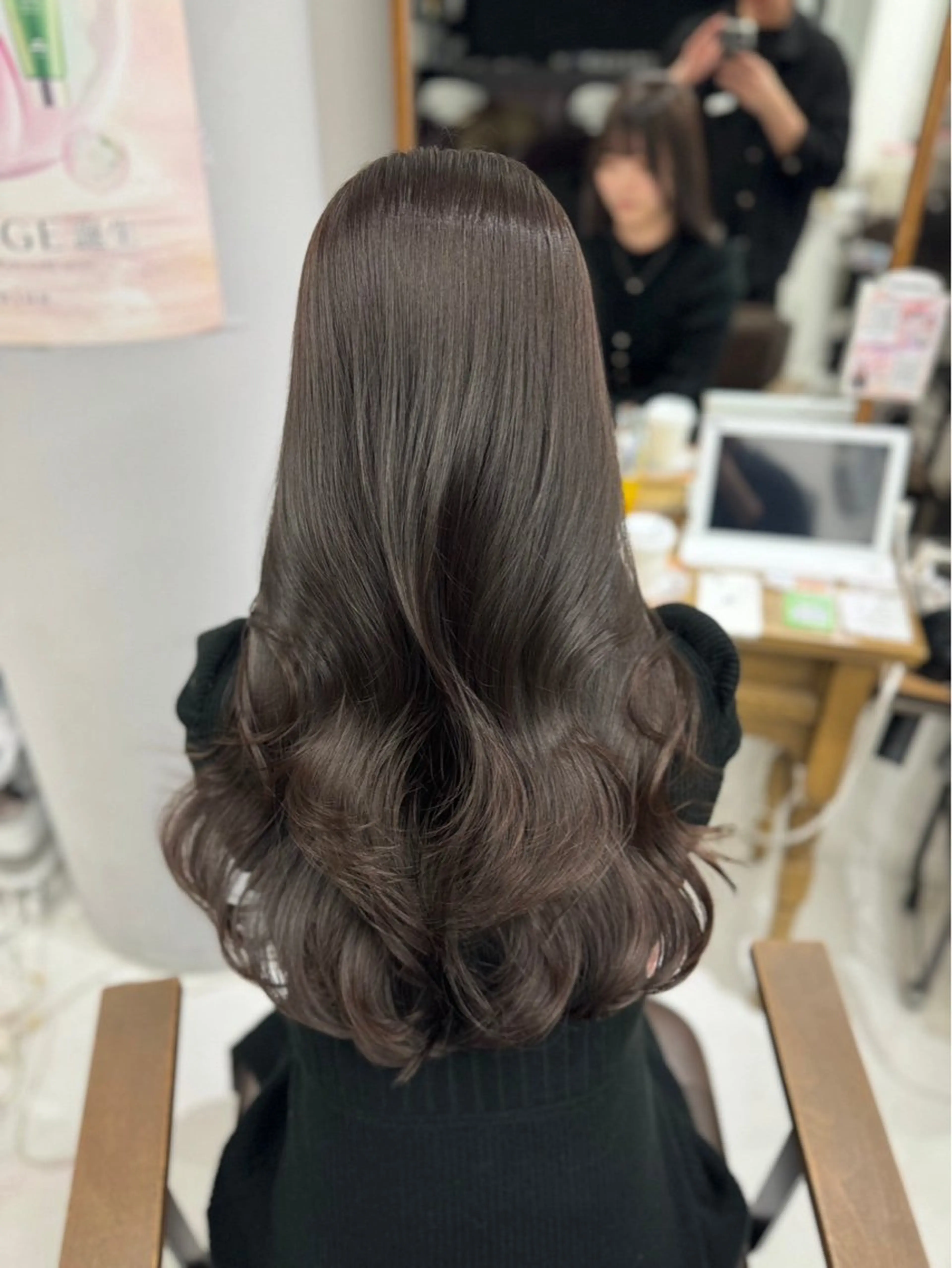 ロング カラー happiness所属・山本 菜月のヘアスタイル