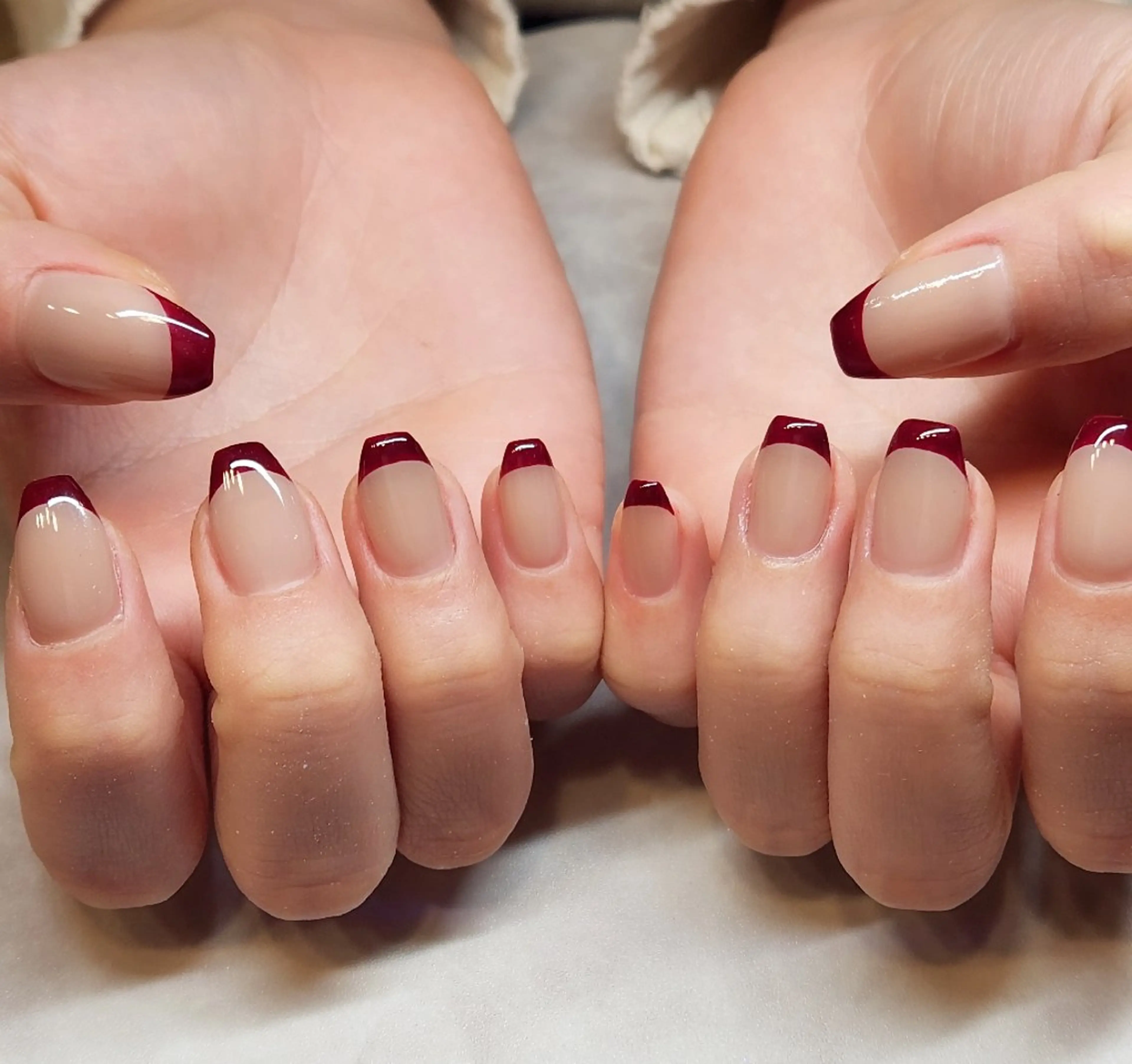 ネイル フレンチネイル ハンドネイル I.プライベートネイルサロン所属・I.プライベート ネイルサロンの眉毛・アイブロウイメージ