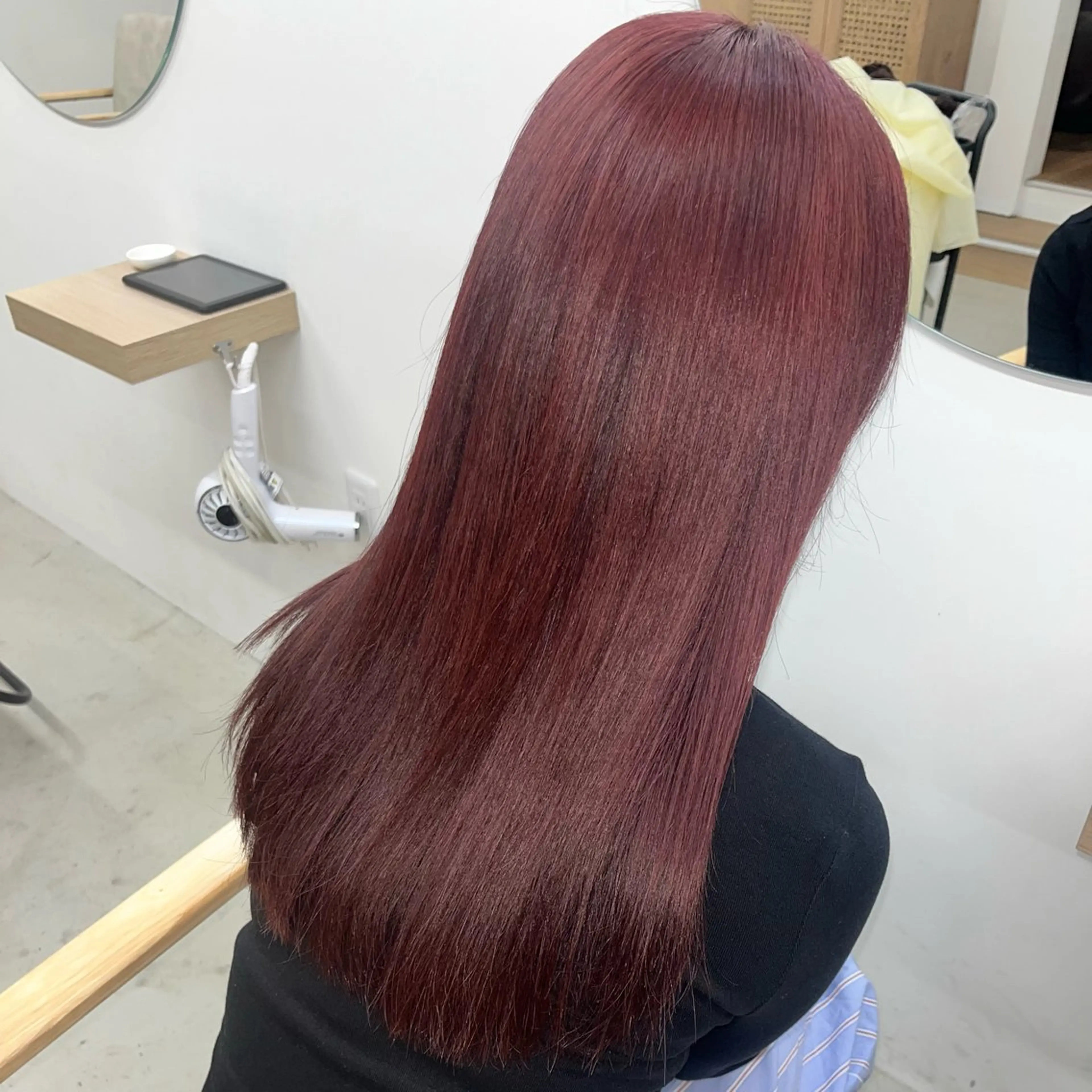 カラー RUA 🪽🤍のヘアスタイル