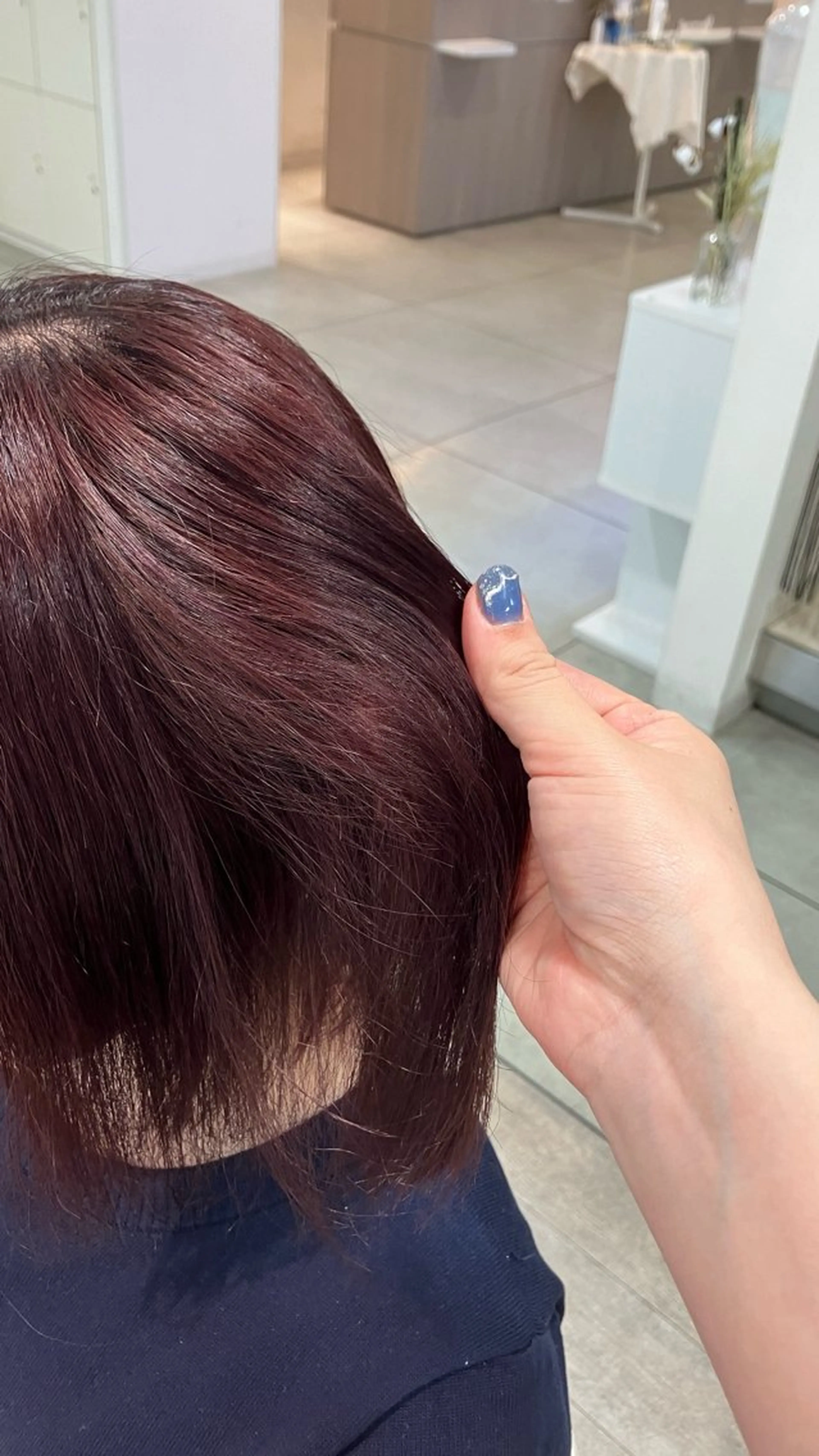 ミディアム カラー ヘアカラー レイヤー/ブリ ーチ/ 岡本美優のヘアスタイル