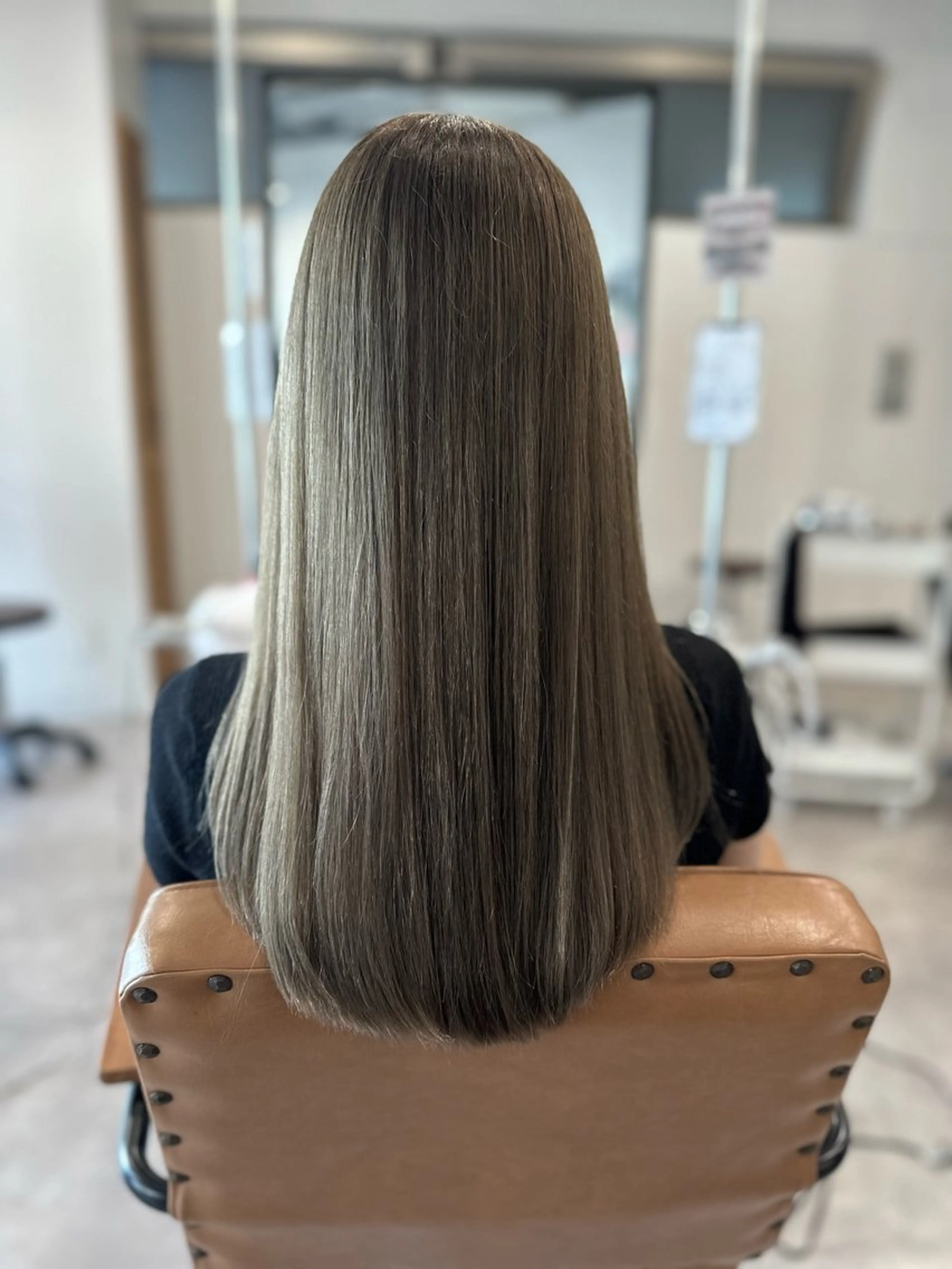 ロング カラー グレージュ ミルクティーグレージュ ヘアカラー トリートメント 特殊カラー特化 ✂️SHIAN フジのヘアスタイル