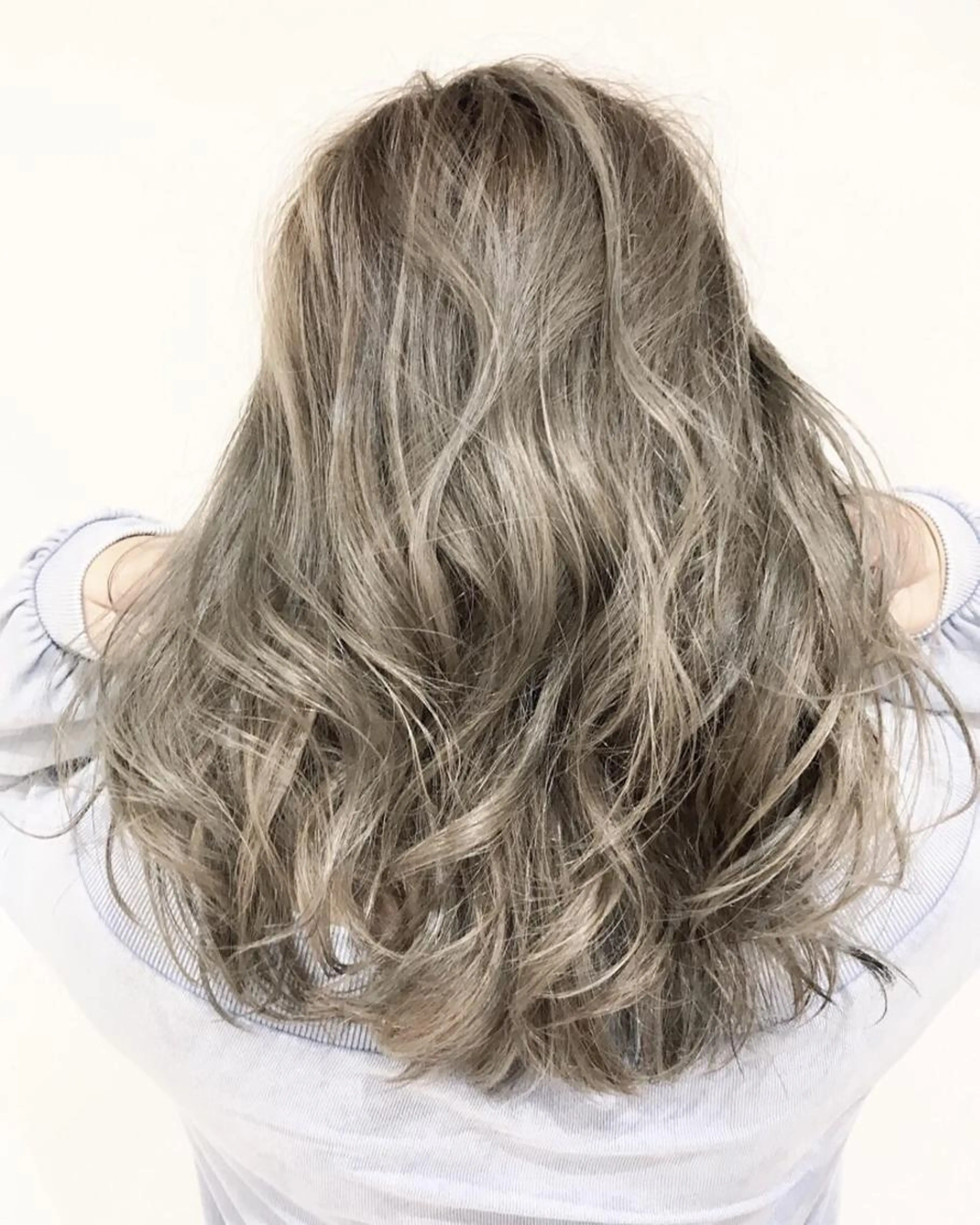 🌸グラデーションカラーもOK🌸ブリーチ&うる艶カラー（シャンプー、ブロー込）2ブリーチもプラス料金で対応可能🌼の写真