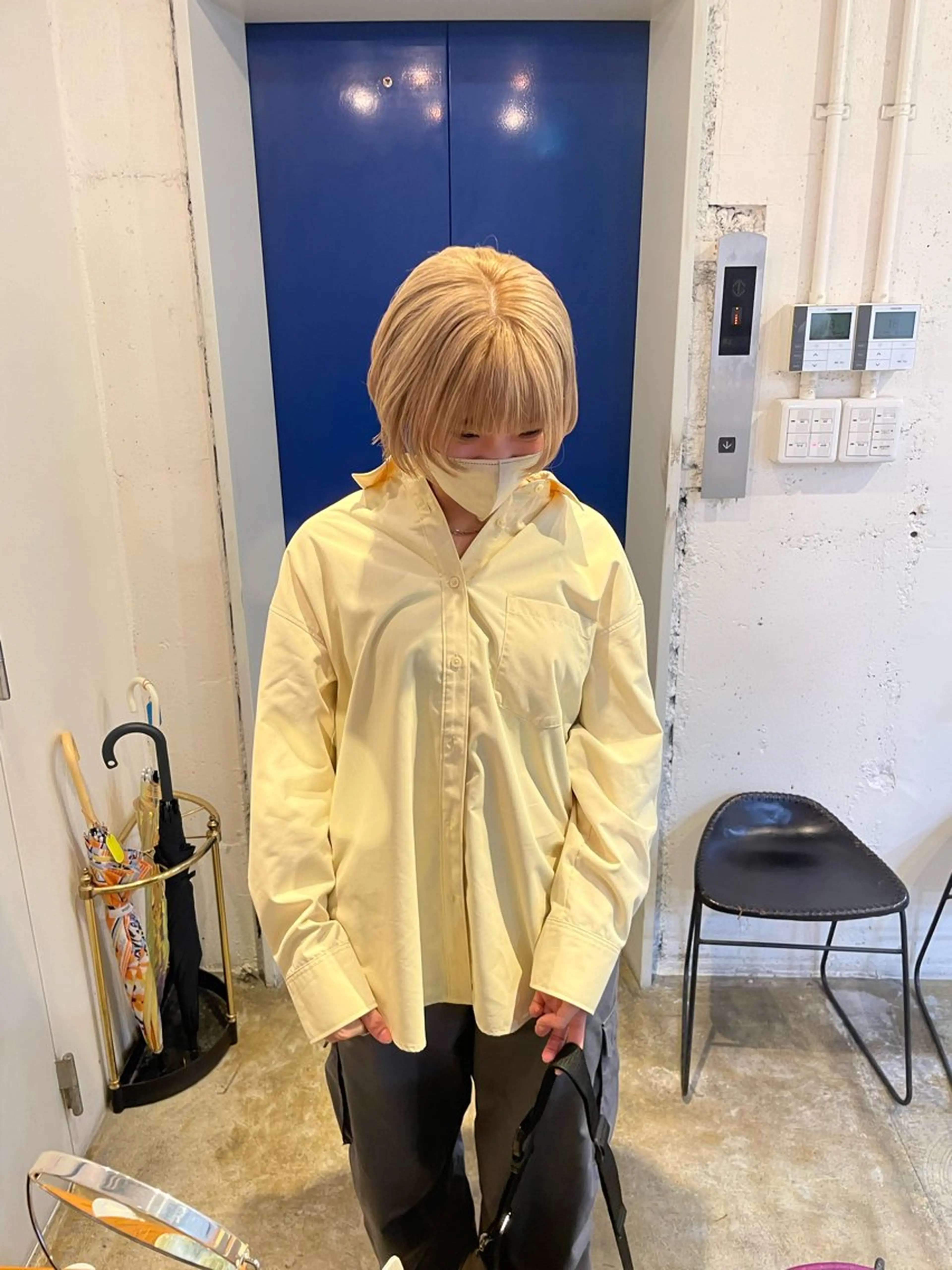 ショート カラー ブリーチ ブロンド ホワイトブロンド カット ヘアカラー トリートメント MIOベージュカラー 柔らかいカラーのヘアスタイル