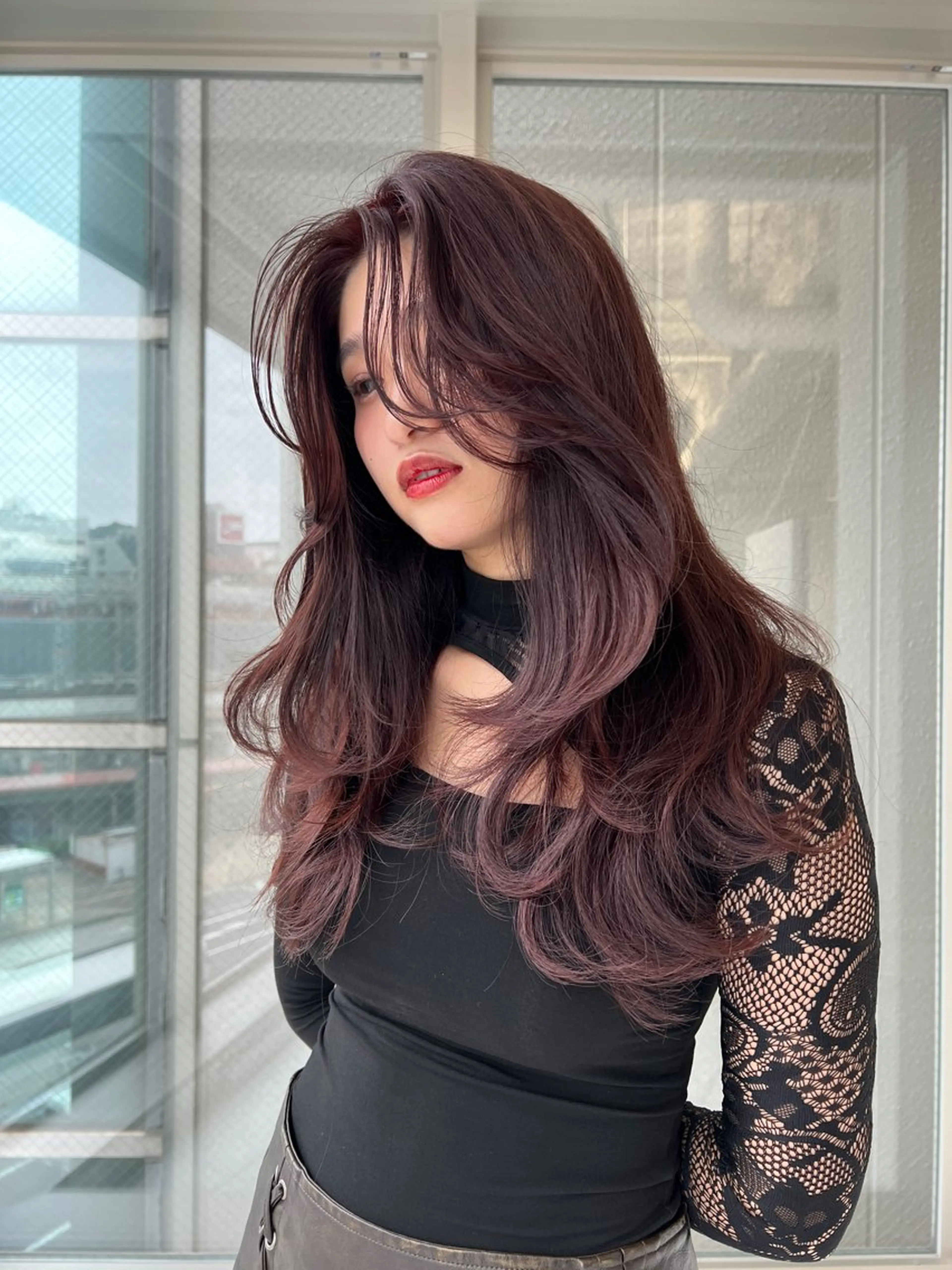 ロング カラー ベージュカラー ピンクカラー ピンクベージュ くびれヘア レイヤーカット カット ヘアカラー トリートメント ボブ・レイヤーカット 吉敷航一のヘアスタイル