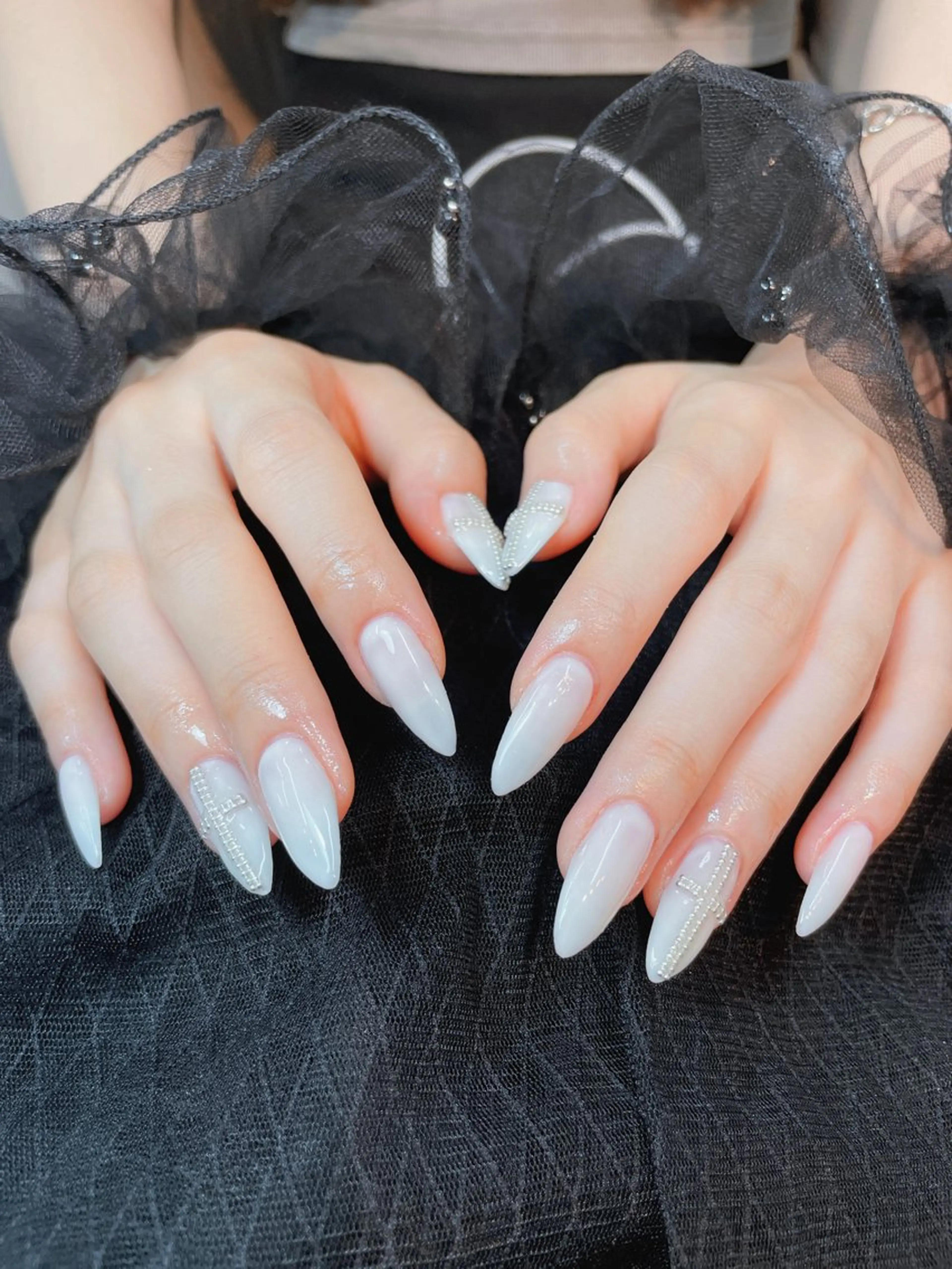 ネイル アートネイル フレンチネイル ジェルネイル 韓国ネイル ミラーネイル ハンドネイル Rin Nail 新大久保店のネイルデザイン