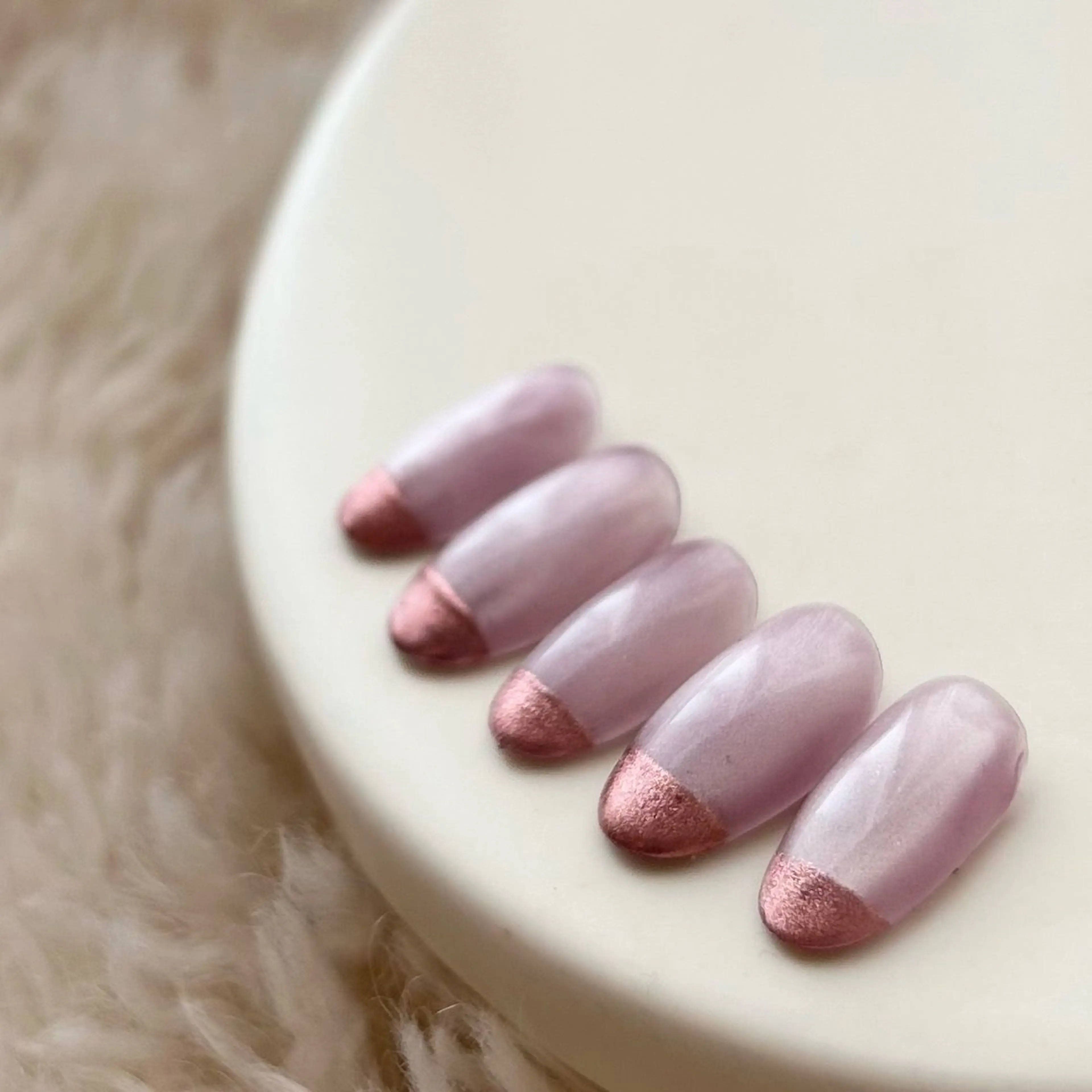 ネイル フレンチネイル マグネットネイル ミラーネイル ピンク nailsalon kiii'sのネイルデザイン