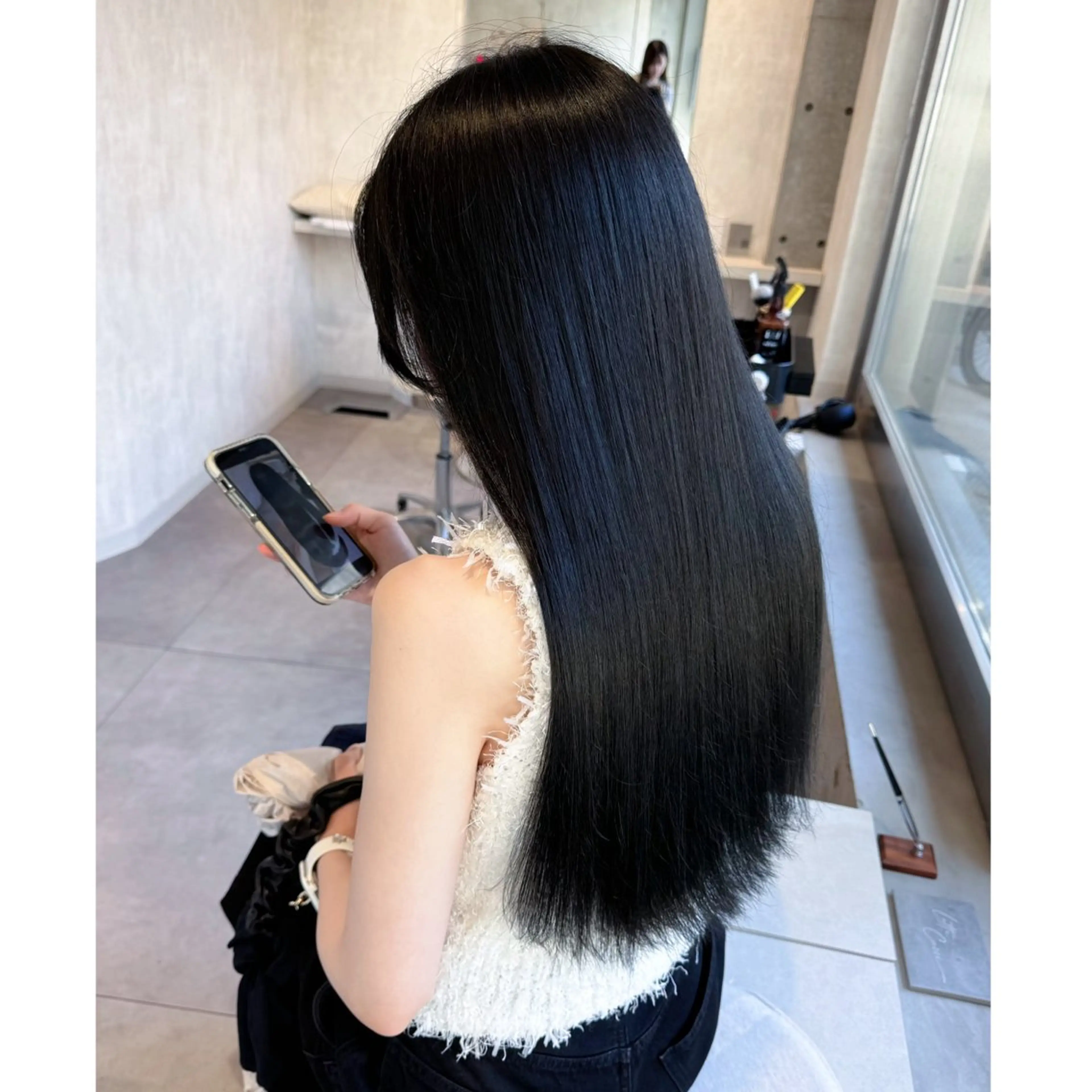 ロング カラー ブリーチ ブリーチなしカラー ヘアカラー トリートメント LOTTA CUCCI所属・miyu /トレンド カラー×艶髪のヘアスタイル