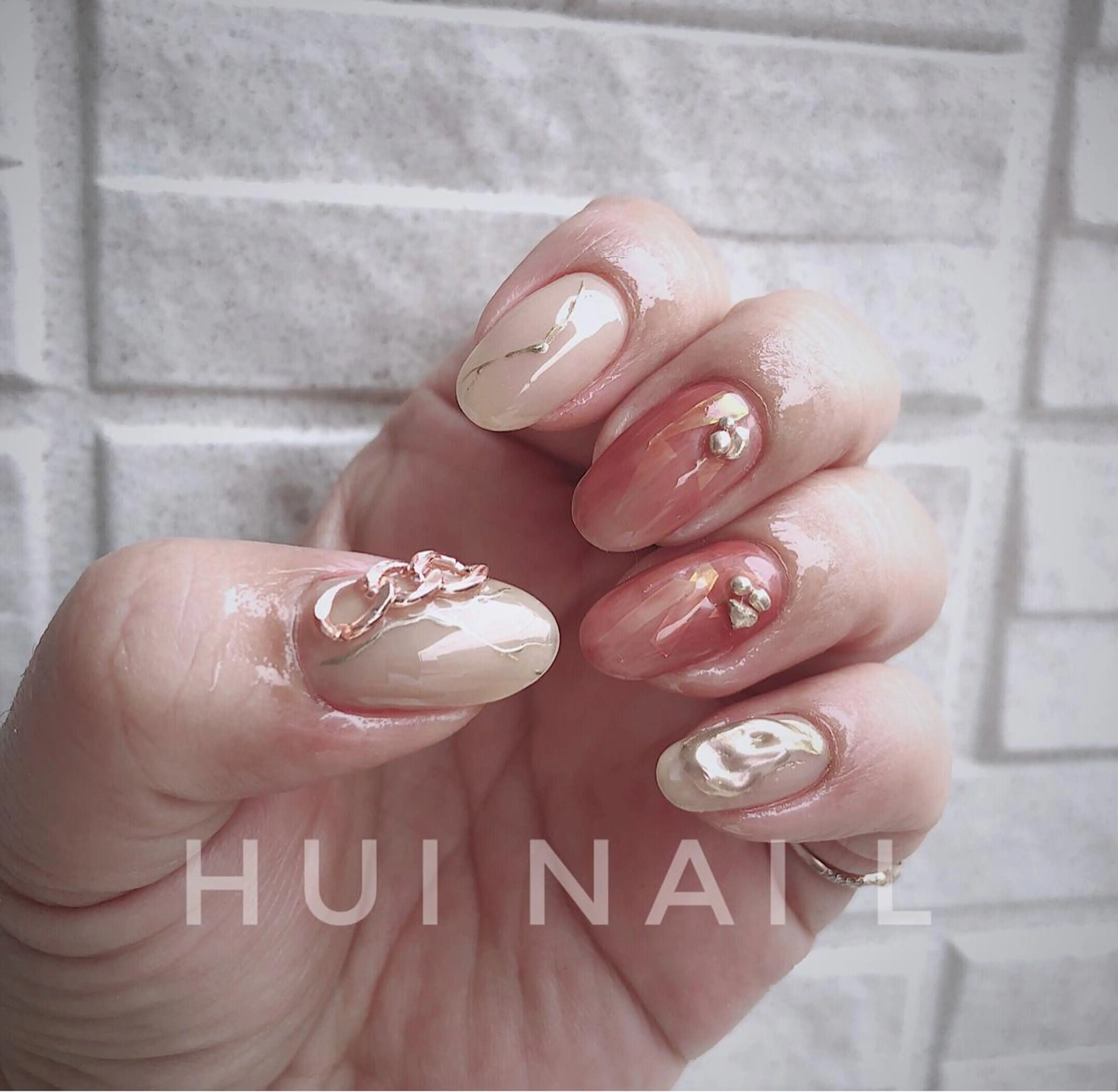 ミディアム めぐみのネイルサロン 惠のネイルデザイン