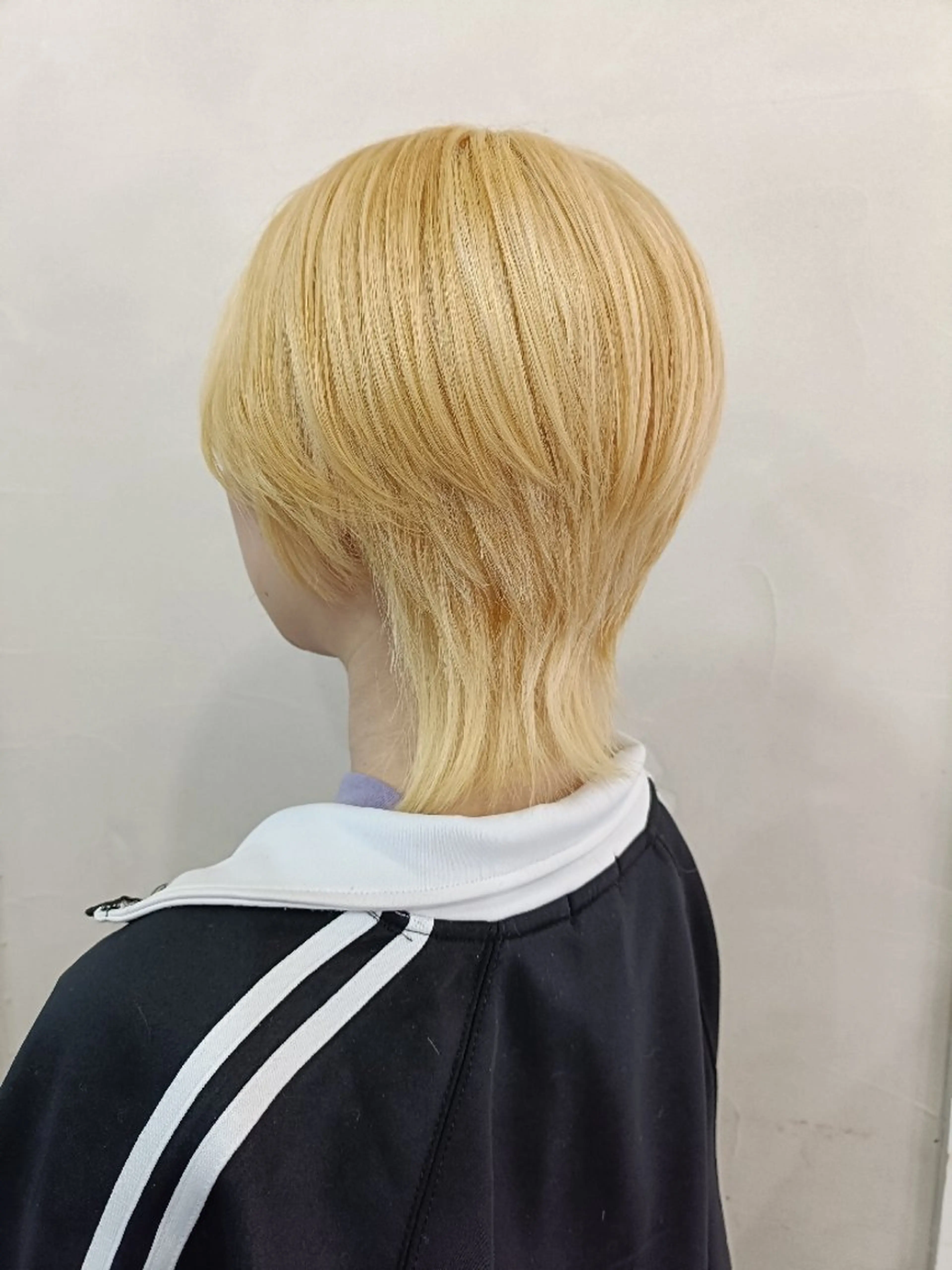 カラー 勝連 利恵のヘアスタイル