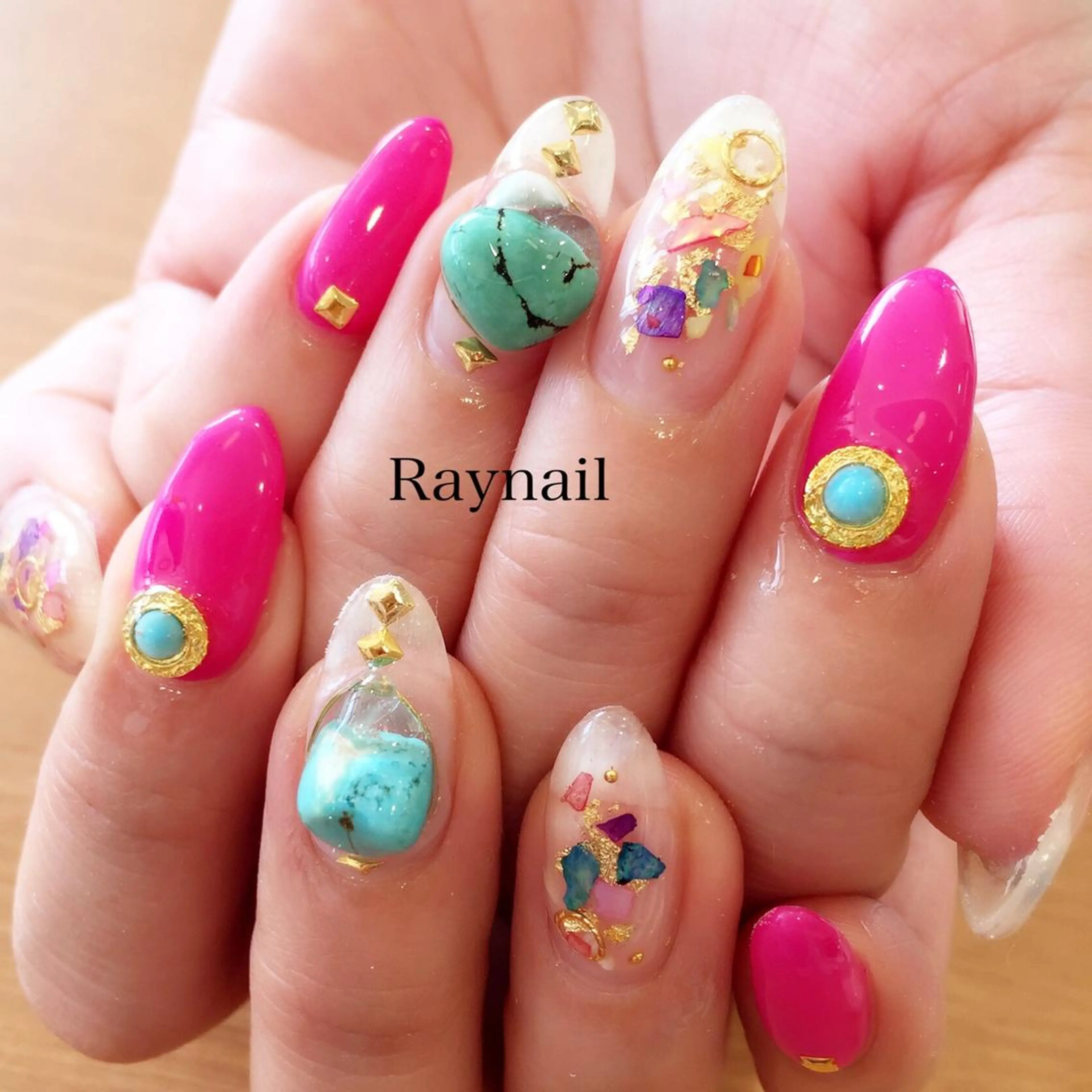 ネイル nailstudio ′ecole所属・nailstudio ′ecoleのネイルデザイン