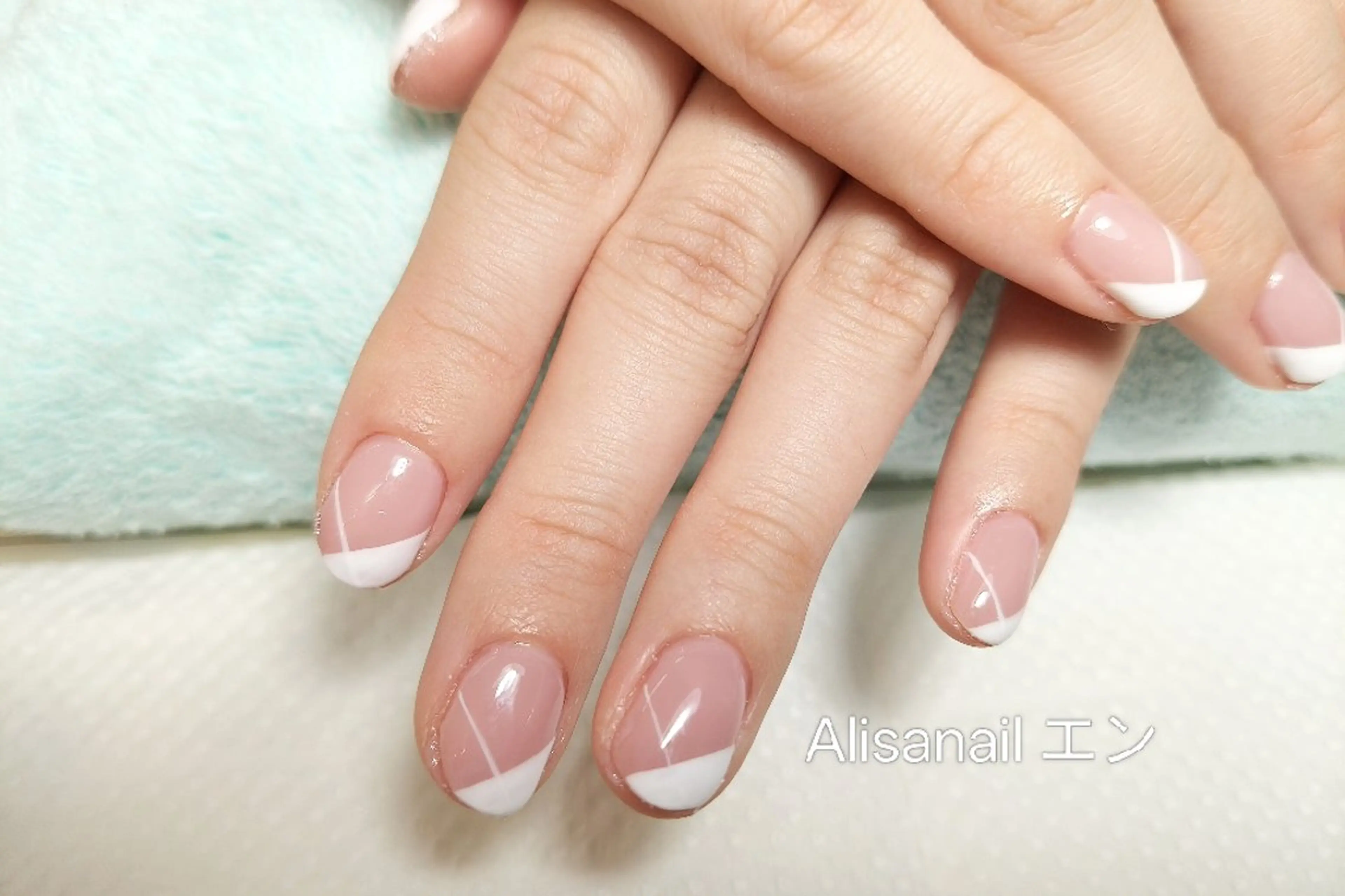 ネイル フレンチネイル エ ンのネイルデザイン