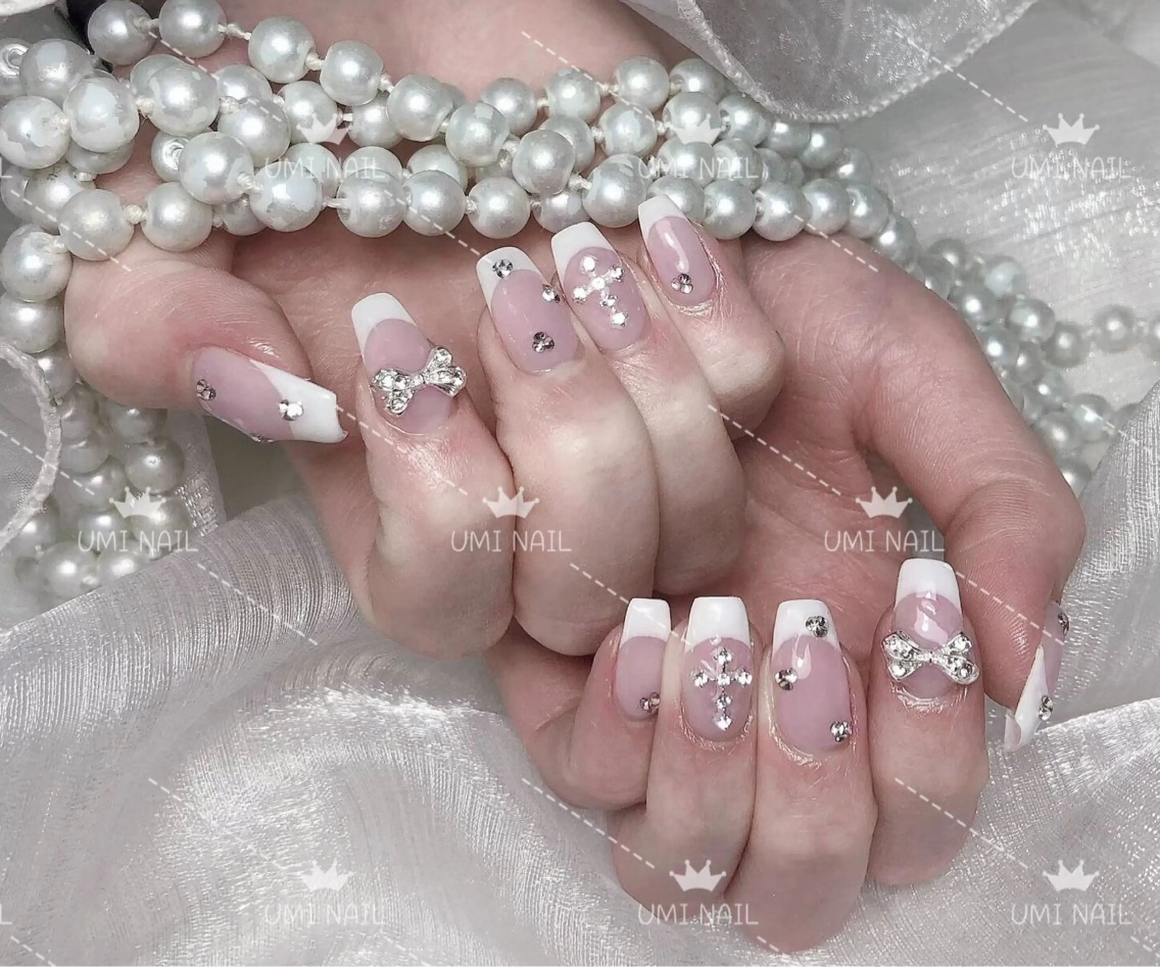 ネイル ハンドネイル ハンドケア LUXE NAIL SALONのネイルデザイン