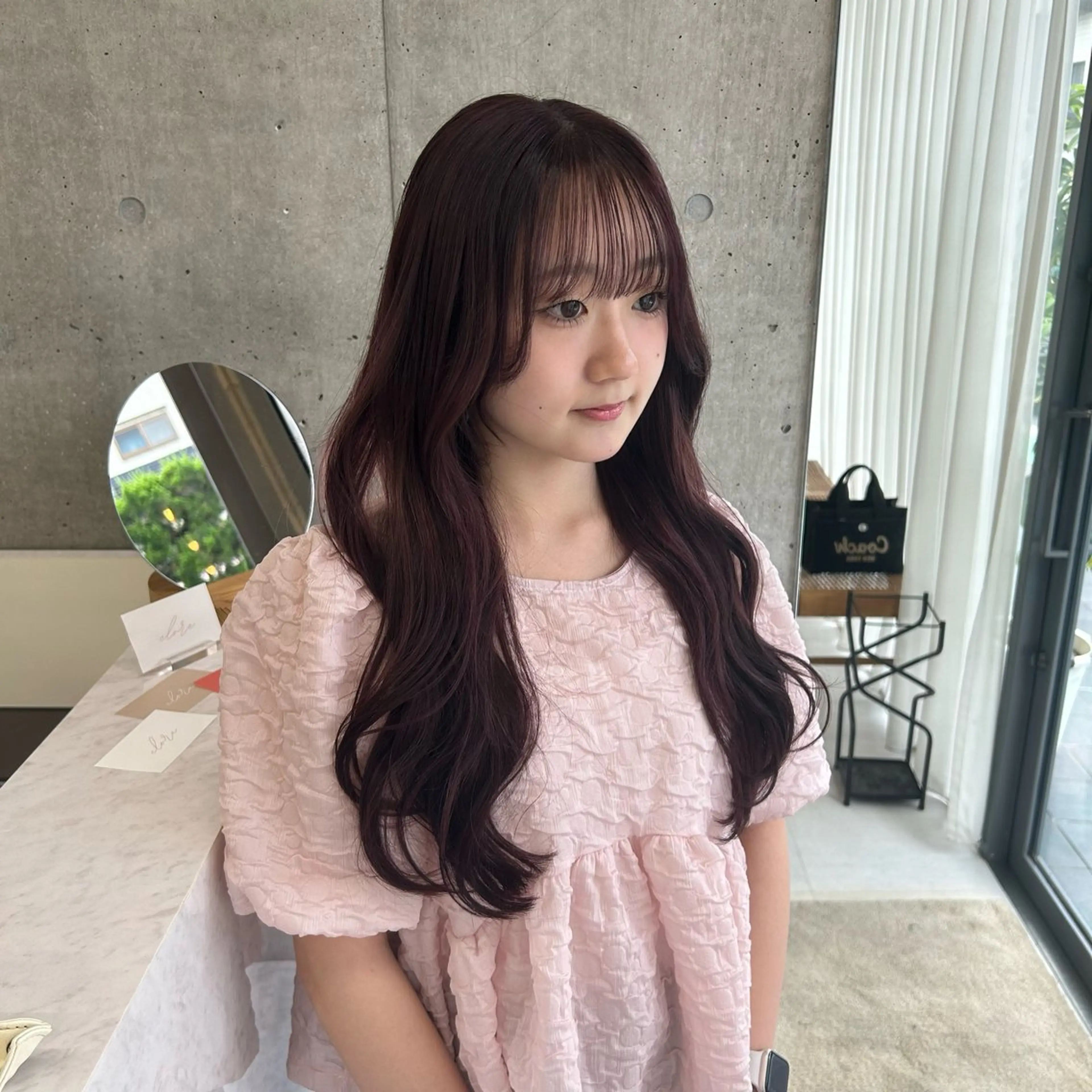 ロング ピンクラベンダー ヘアカラー トリートメント Lomalia Yuuka/42🩵のヘアスタイル