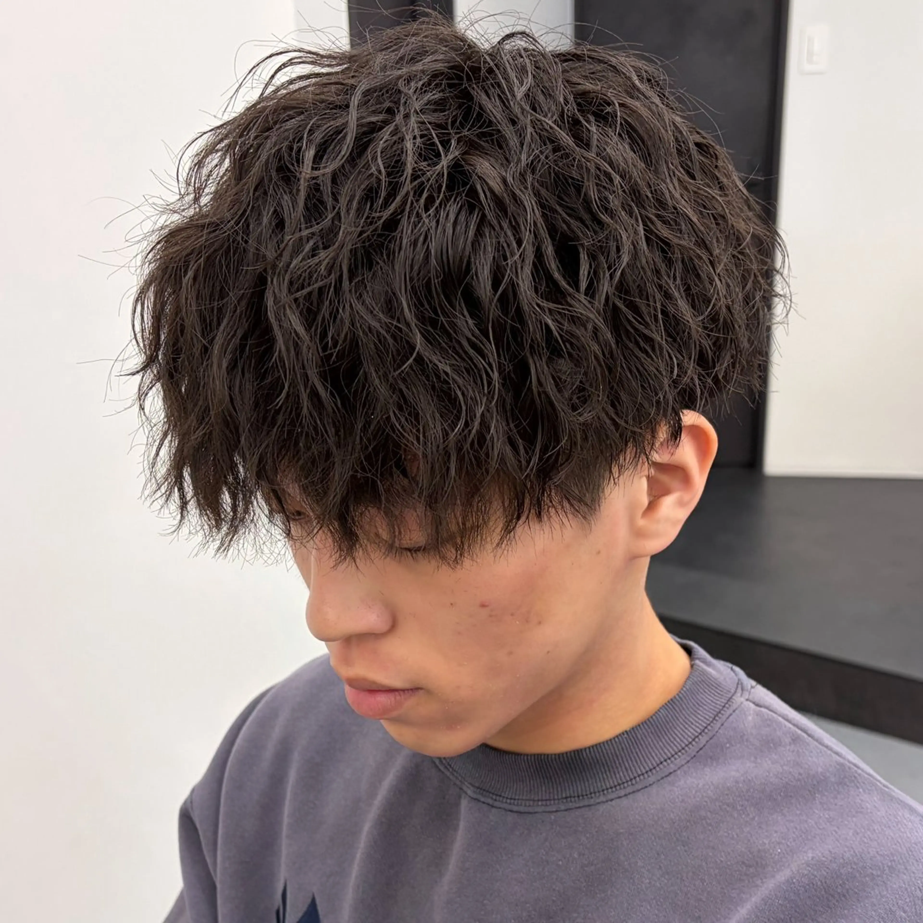 ミディアム パーマ メンズ カット パーマ トリートメント メンズパーマの人 KAZUのヘアスタイル