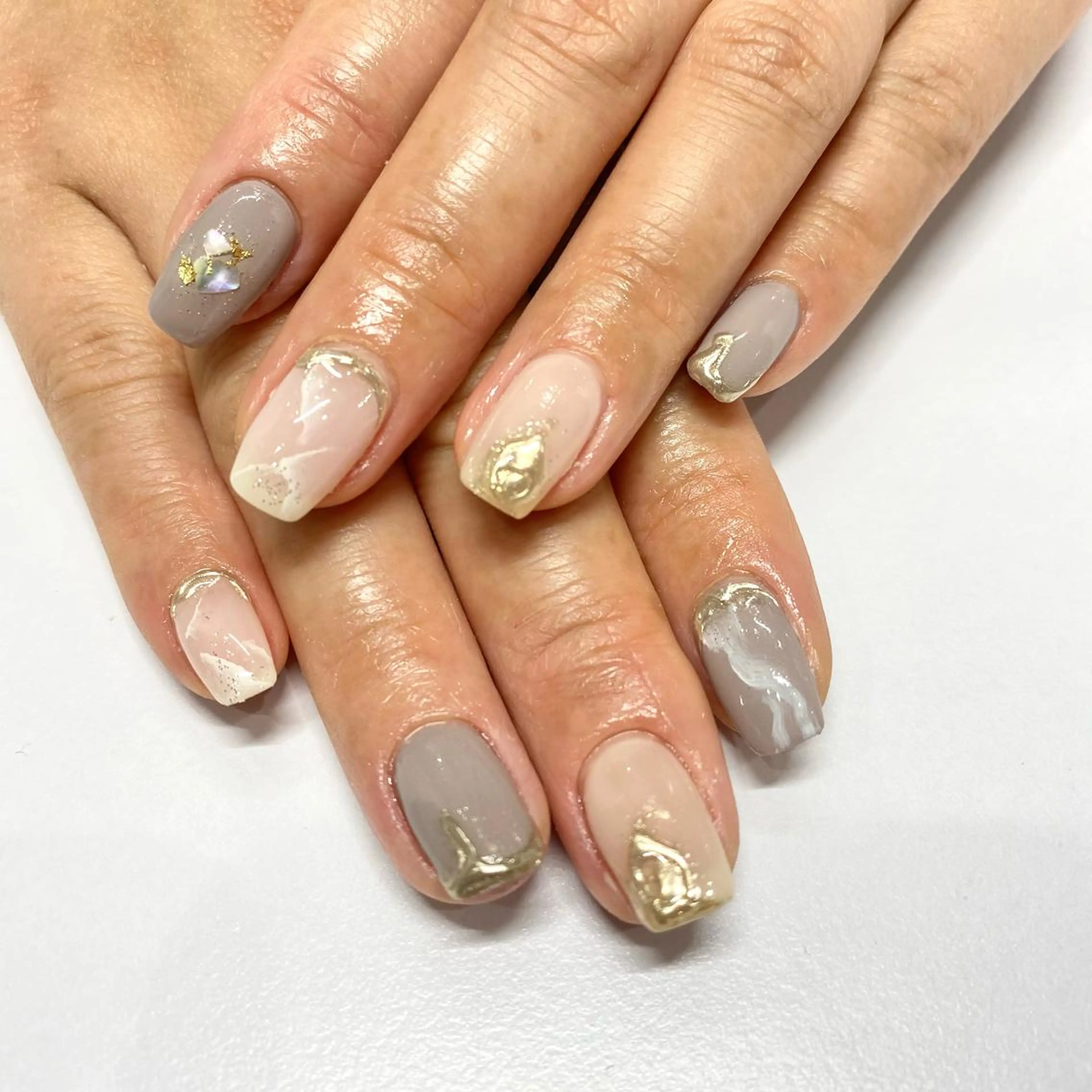 ネイル ミラーネイル Babel Mirokuのエステ・リラクイメージ