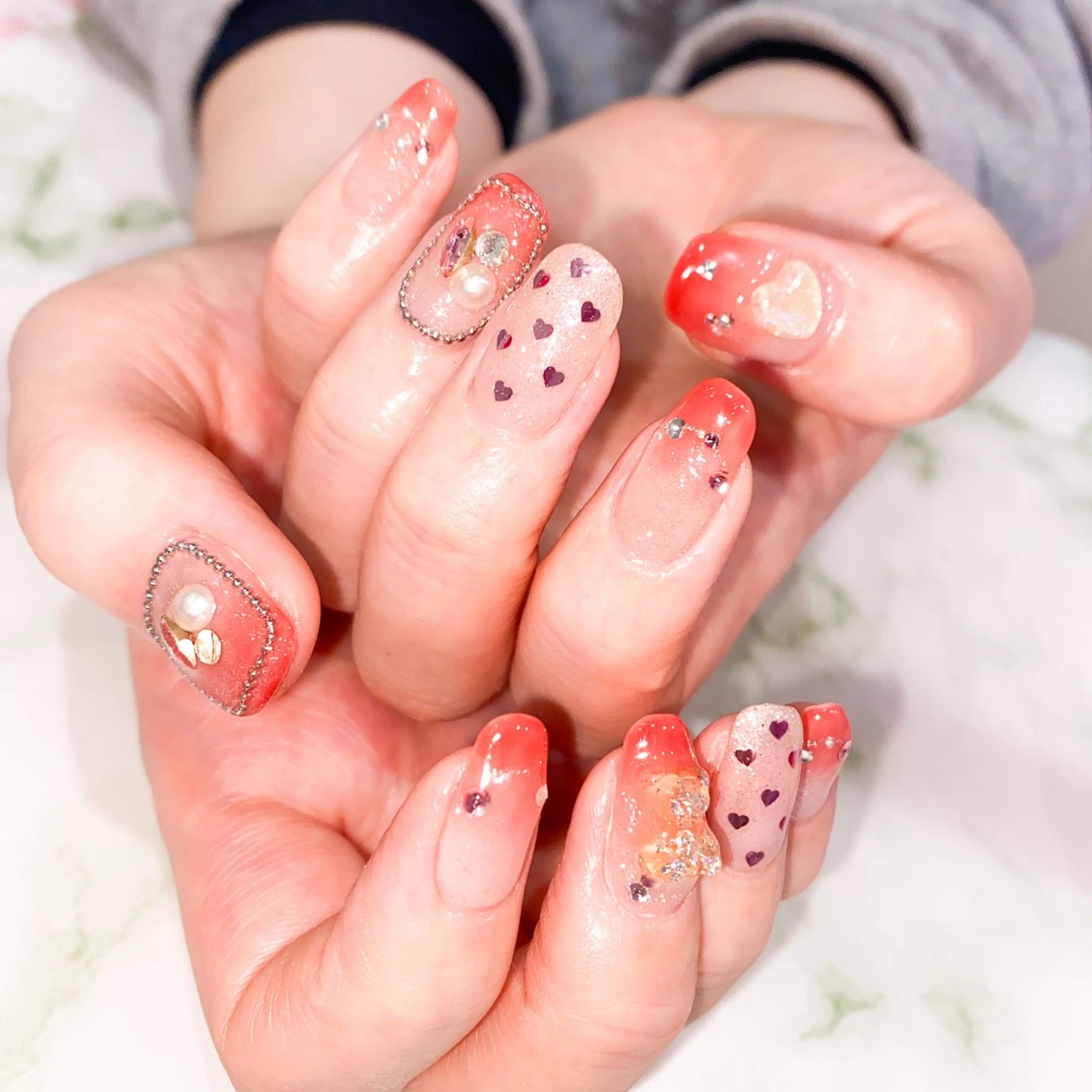 ネイル 持ち込み 大倉 絵理のネイルデザイン