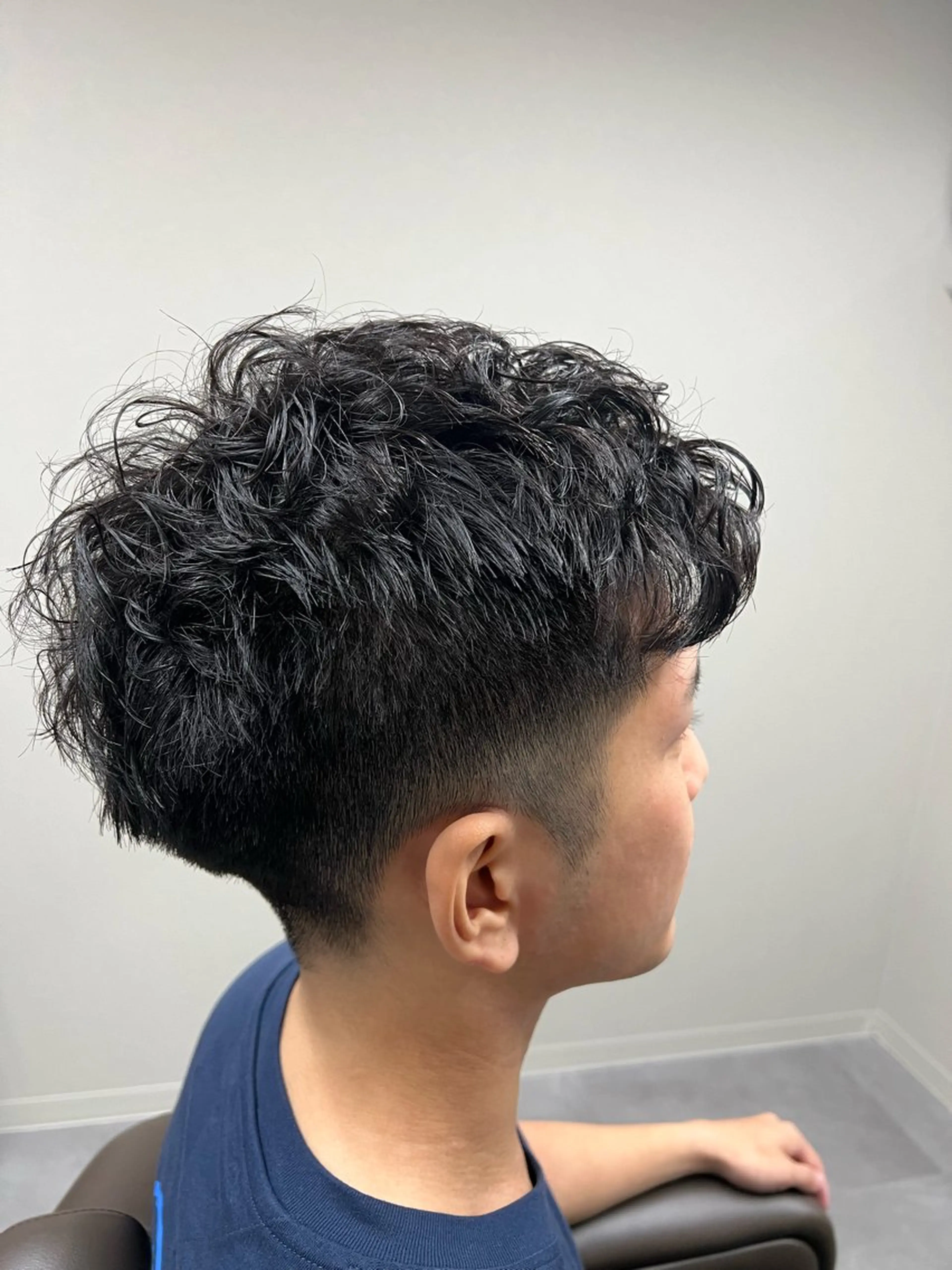 パーマ メンズ 坂本 一真のヘアスタイル