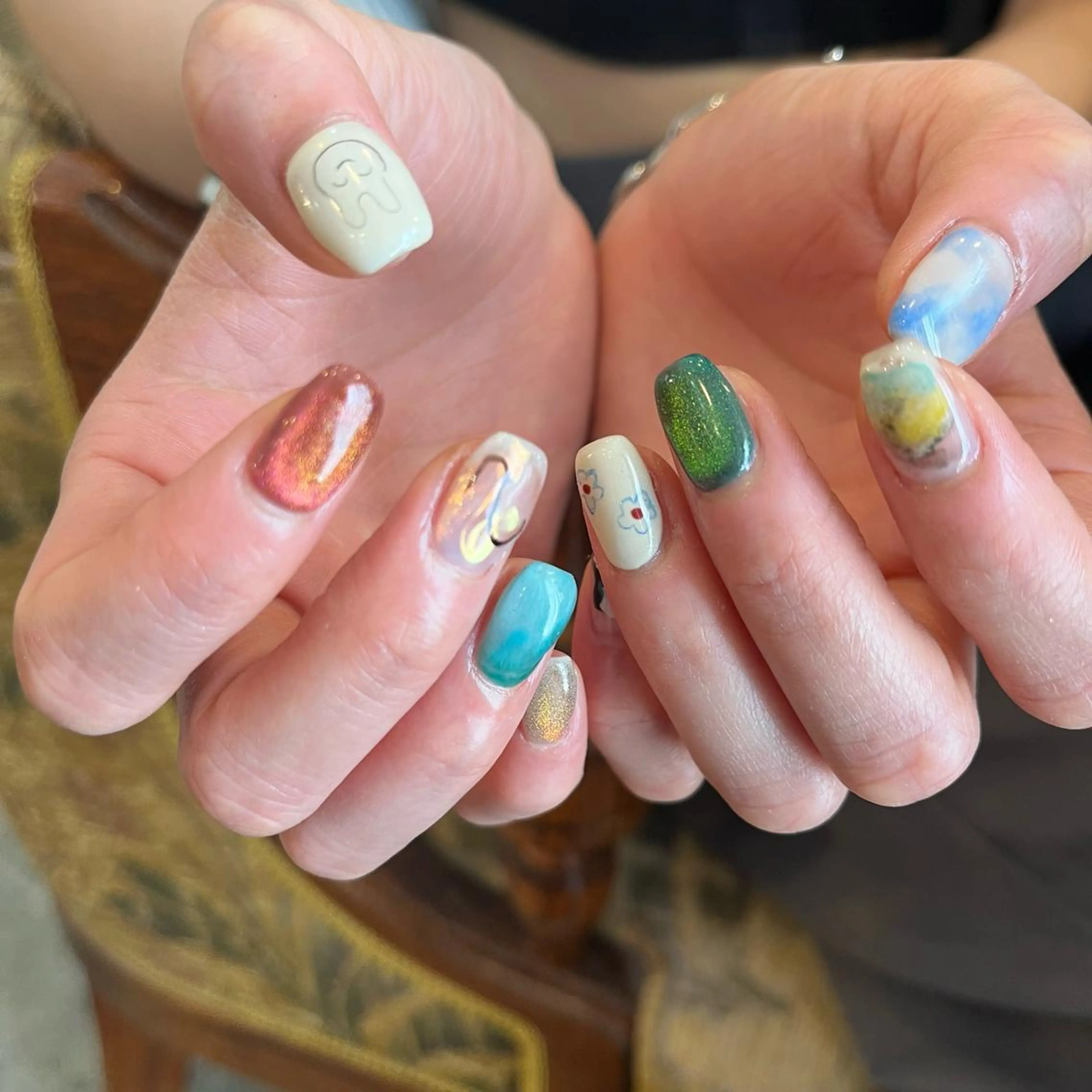 ネイル 持ち込み ハンドネイル Trico Antique所属・岩本 杏のネイルデザイン