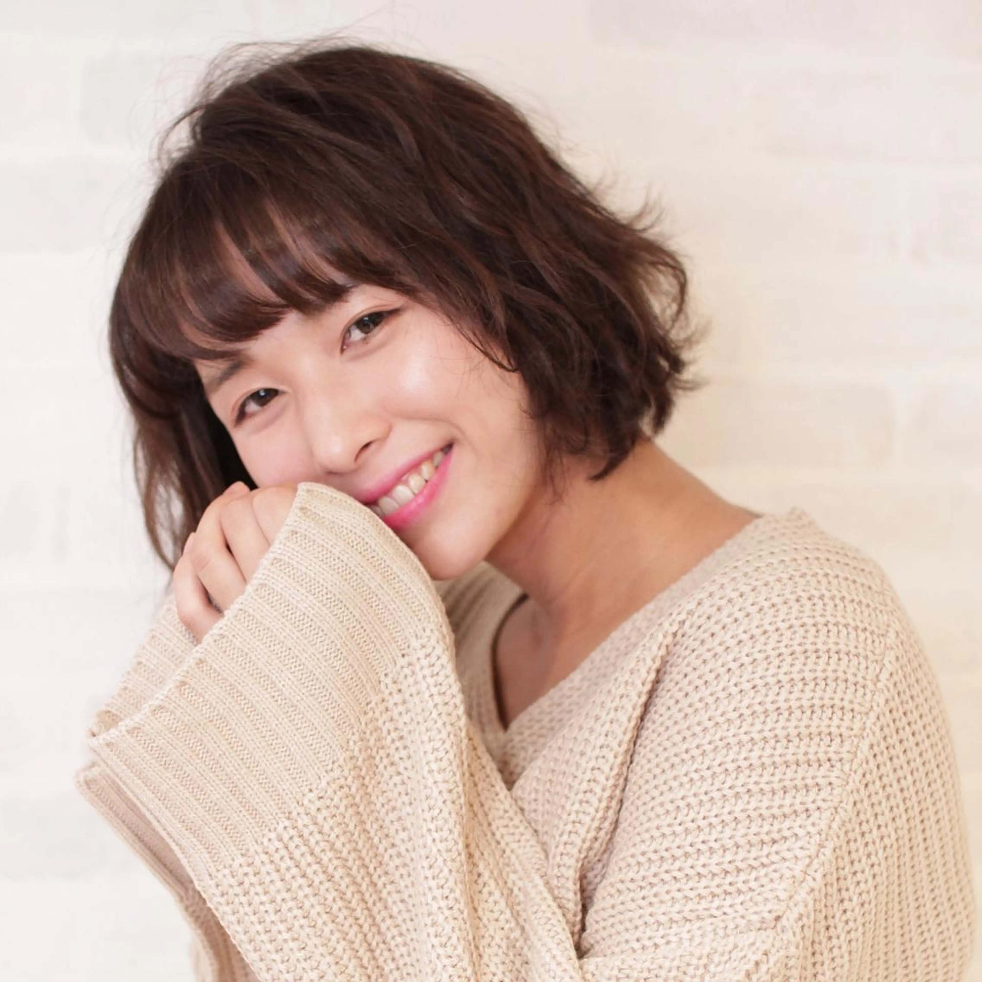 ショート カラー 太田ありさ クリーミーヘアカラーのヘアスタイル