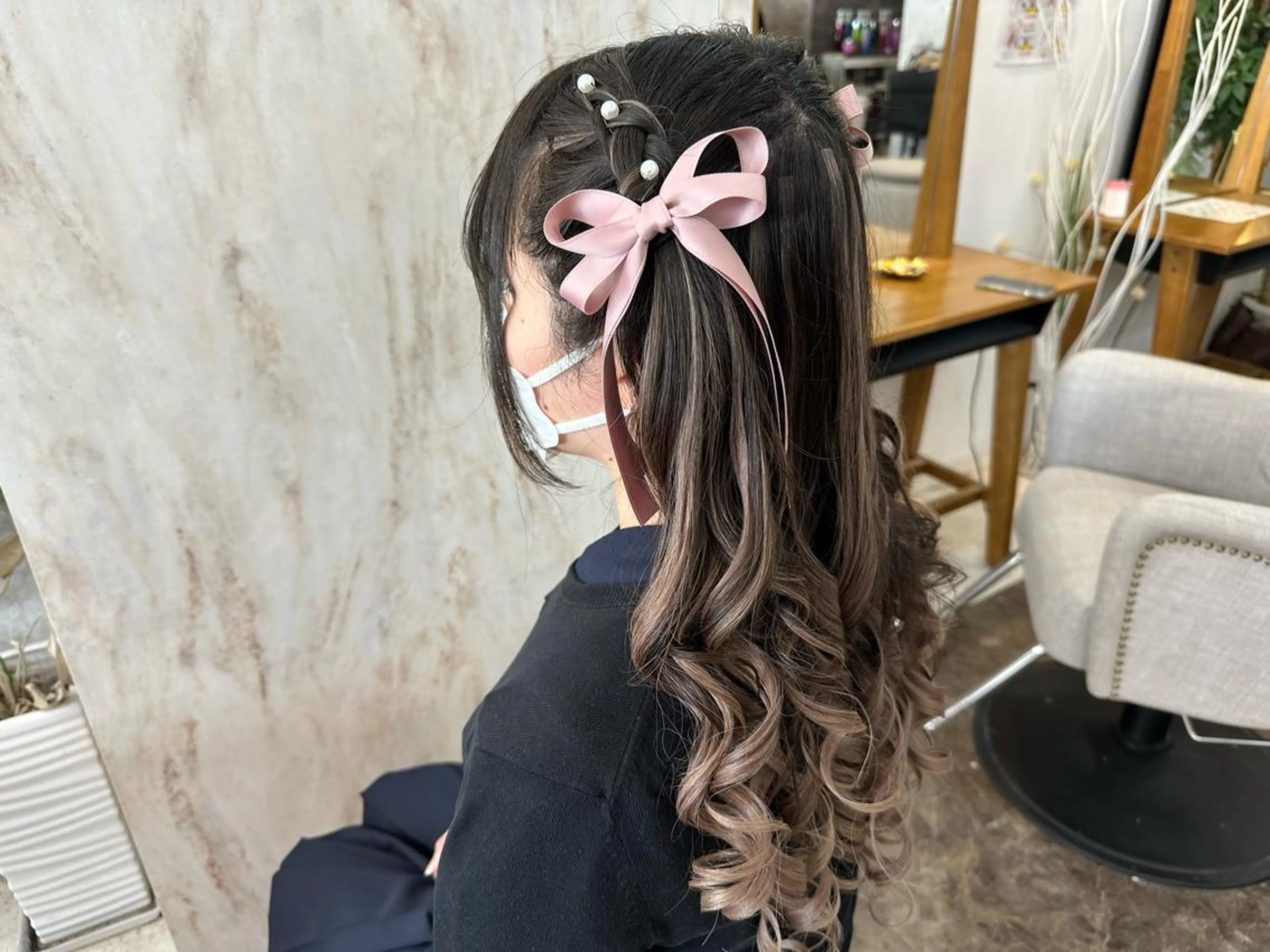ヘアアレンジ ヘアセット 🎀ikuno🎀 Lovis 🫧艶髪のヘアスタイル