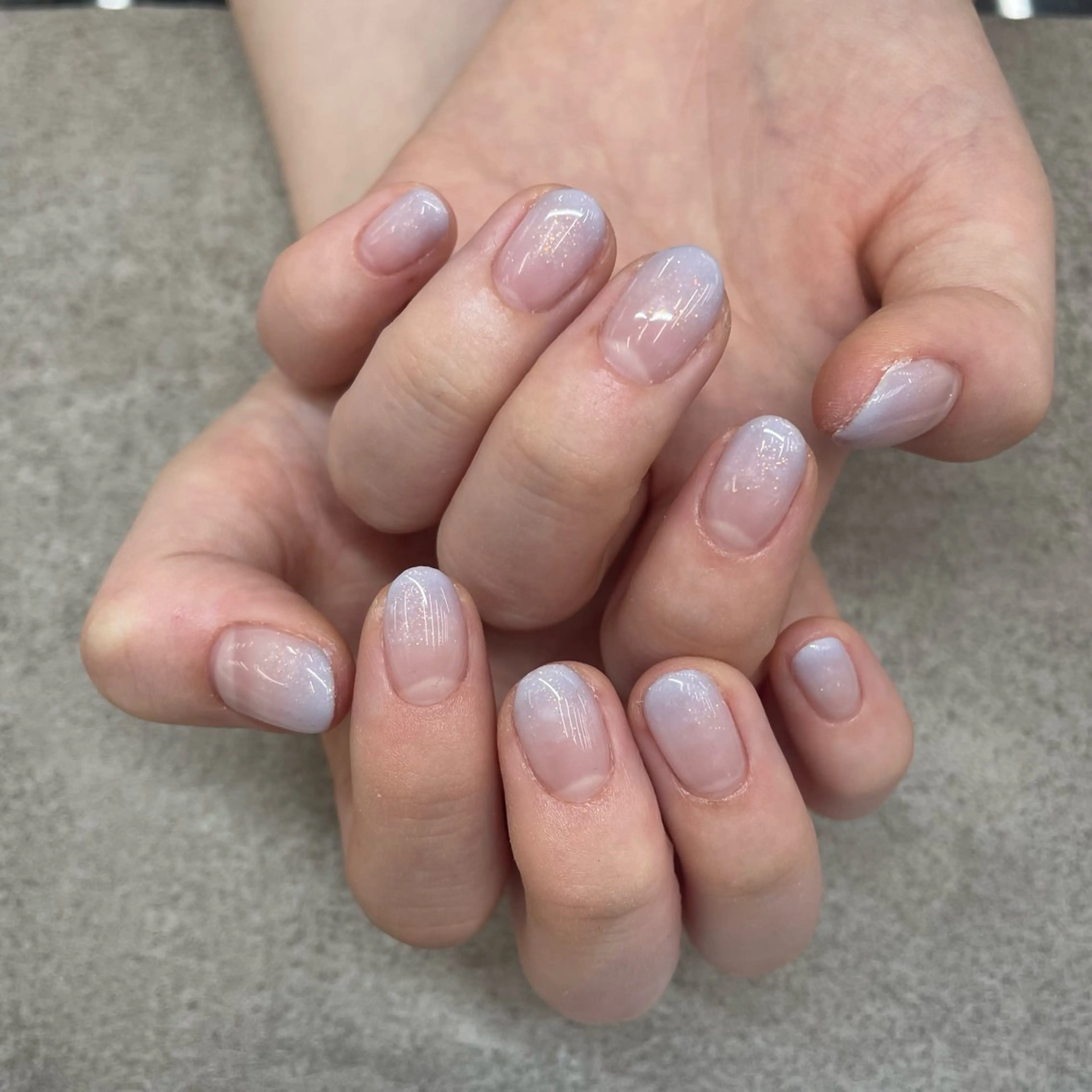 ネイル クリアネイル グラデーション MAXKELLY ANNAのネイルデザイン