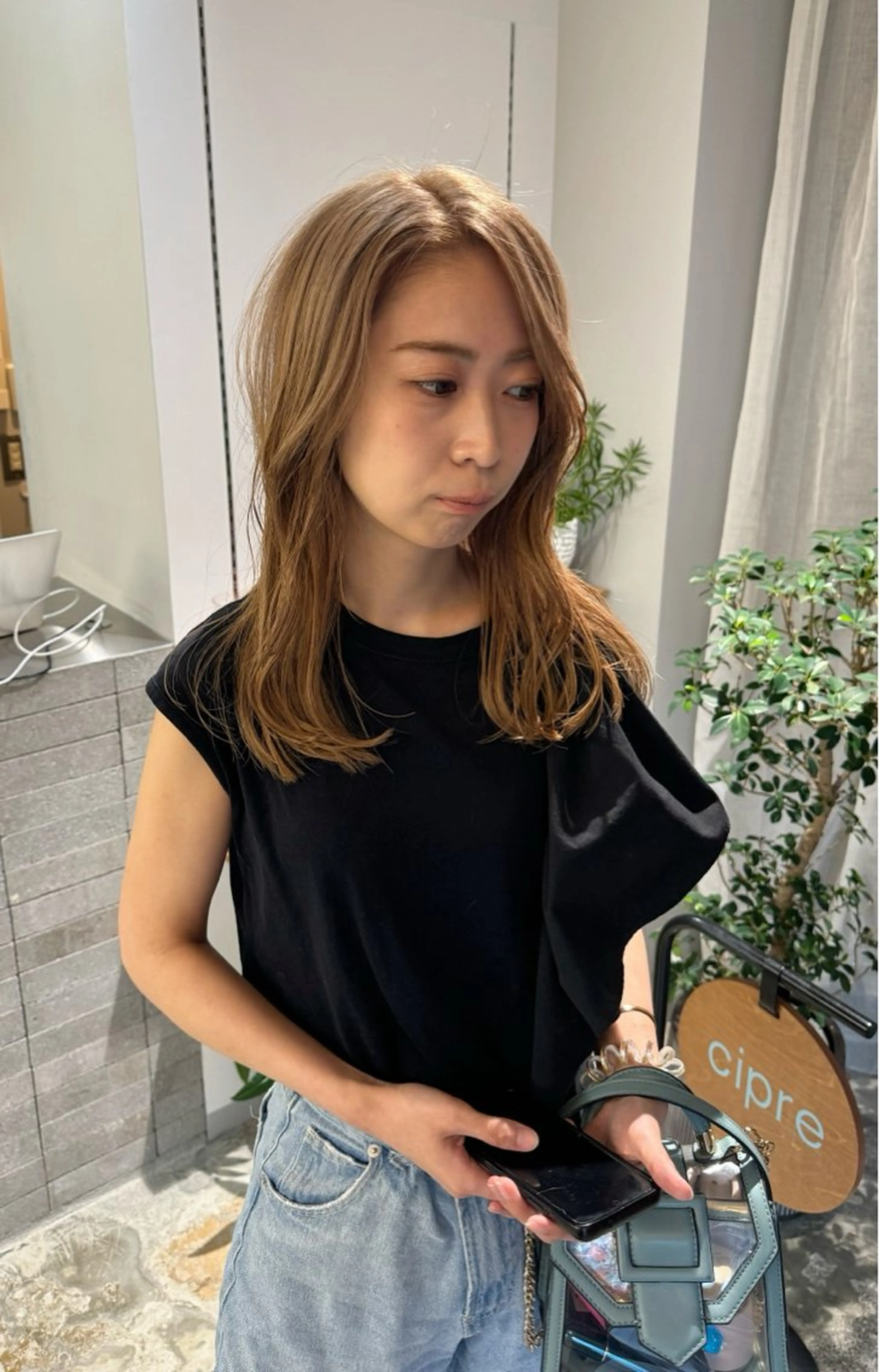 カラー まえだ にちかのヘアスタイル