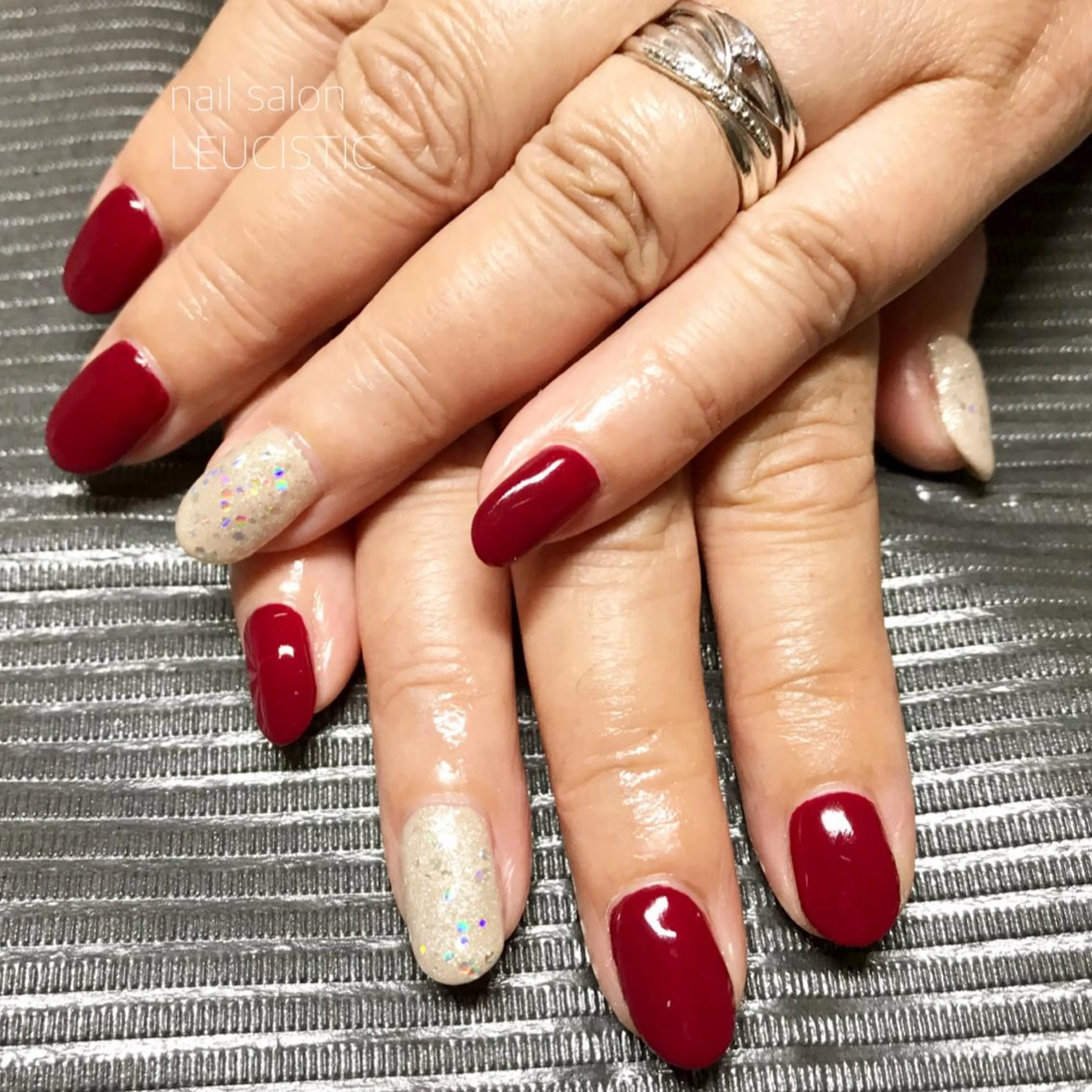 ネイル ボルドー ホログラムネイル 美時雨・bishigure所属・美時雨 bishigureのエステ・リラクイメージ